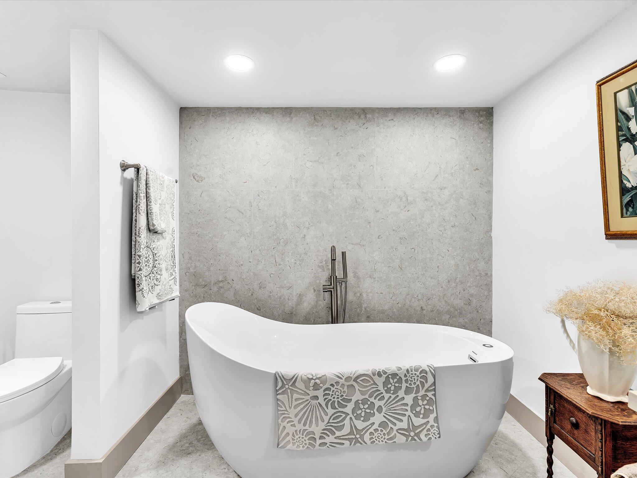 THIRTY-THREE SIXTY CONDO - Residential
