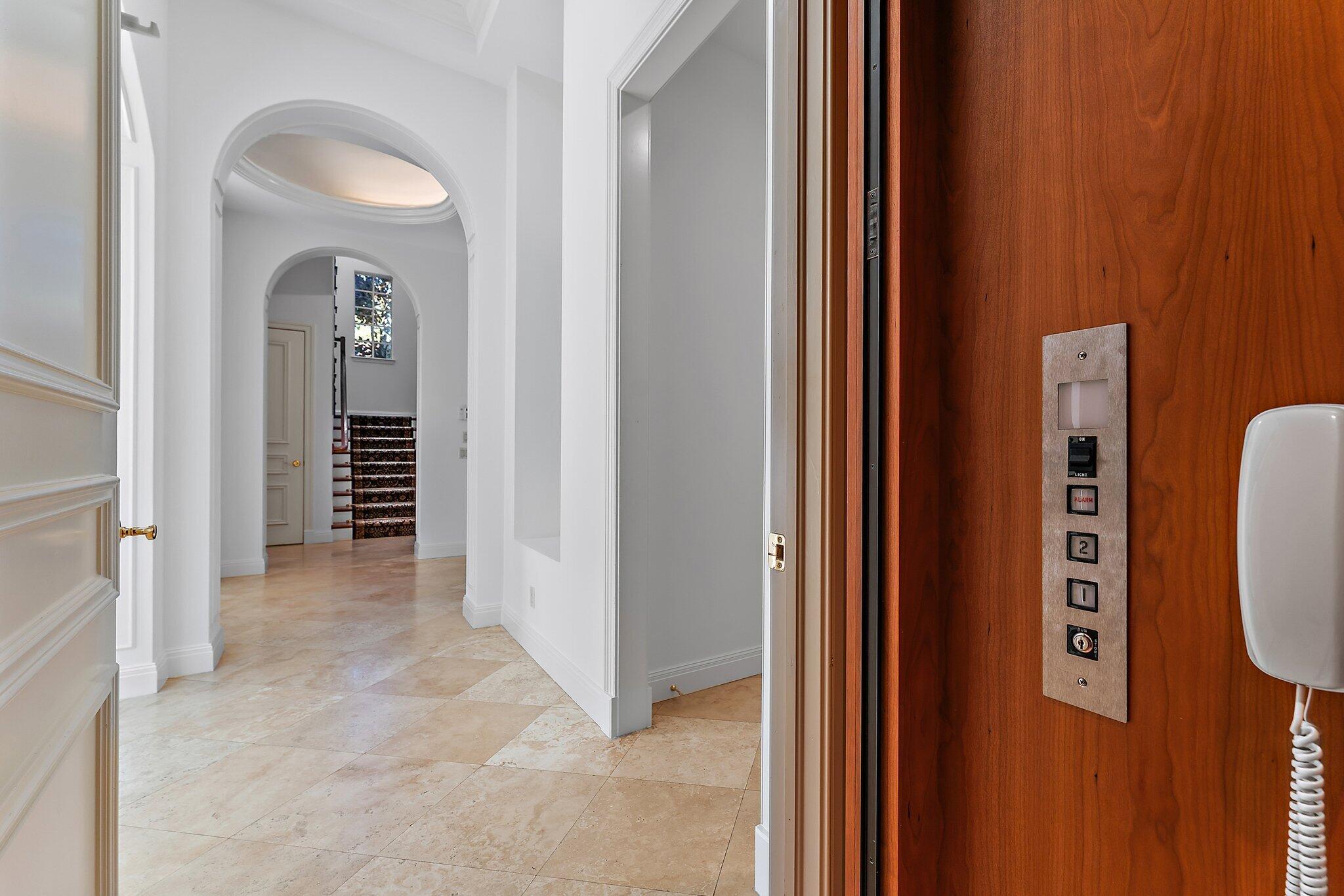 OLD PALM 2 - Residential