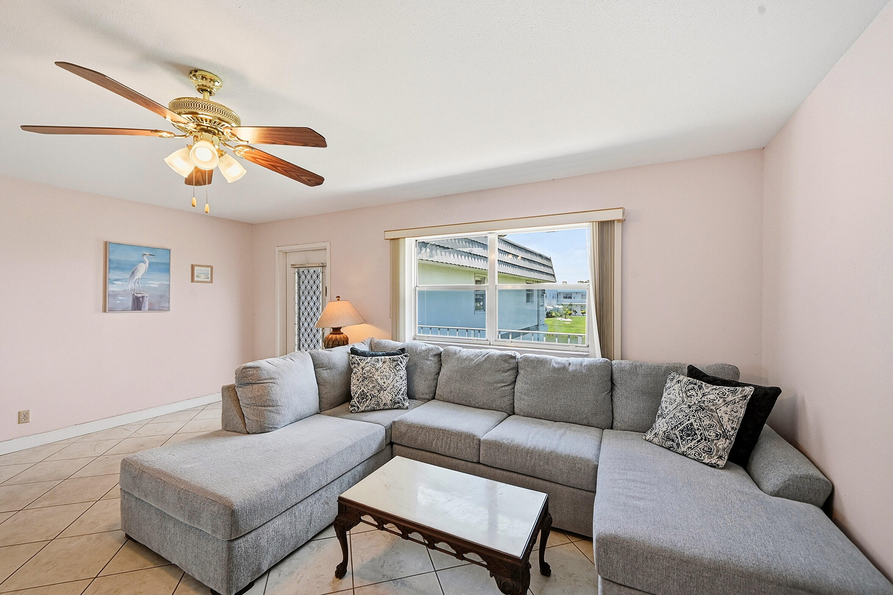 KINGS POINT SAXONY CONDOS - Residential