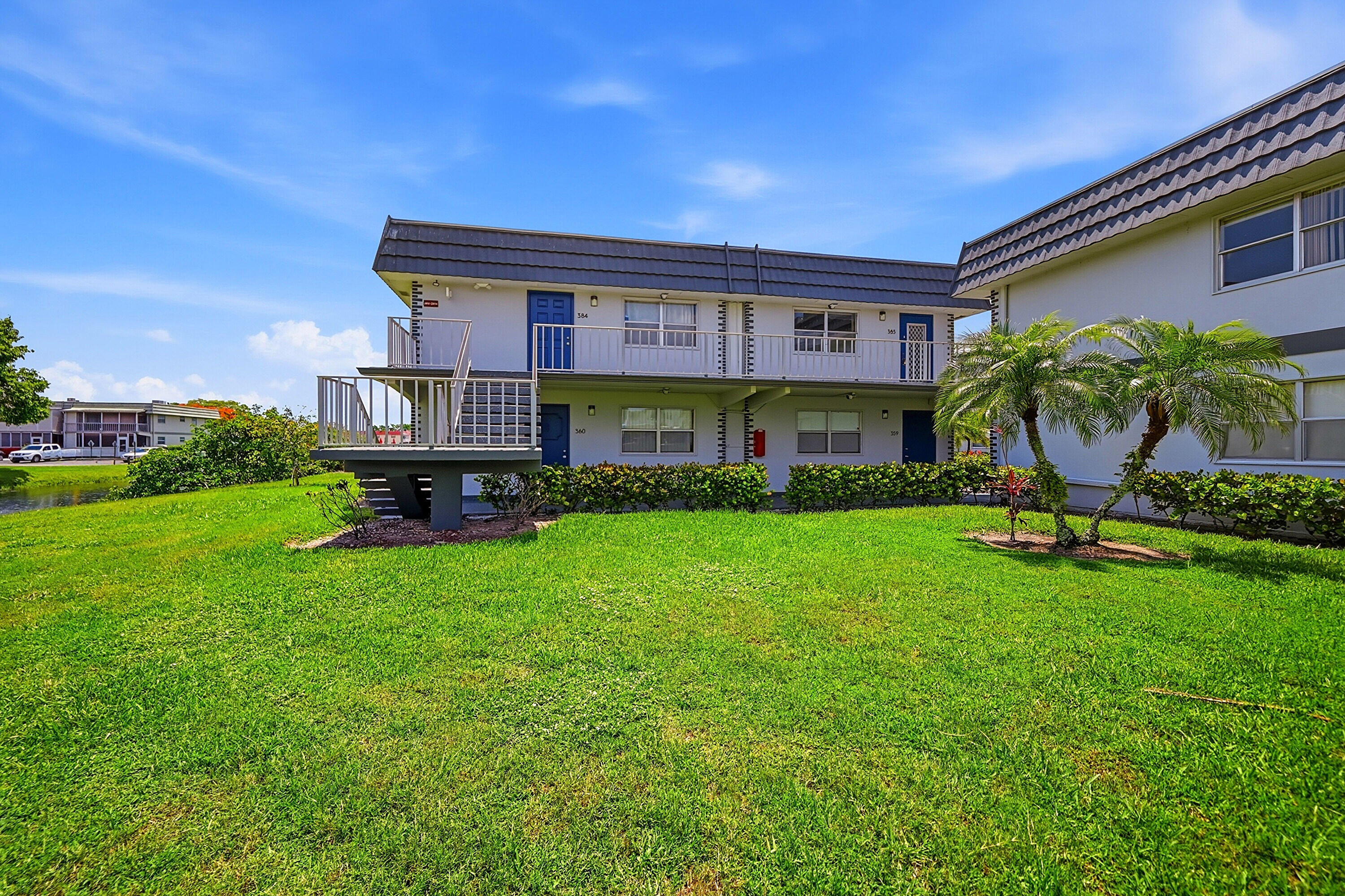KINGS POINT SAXONY CONDOS - Residential