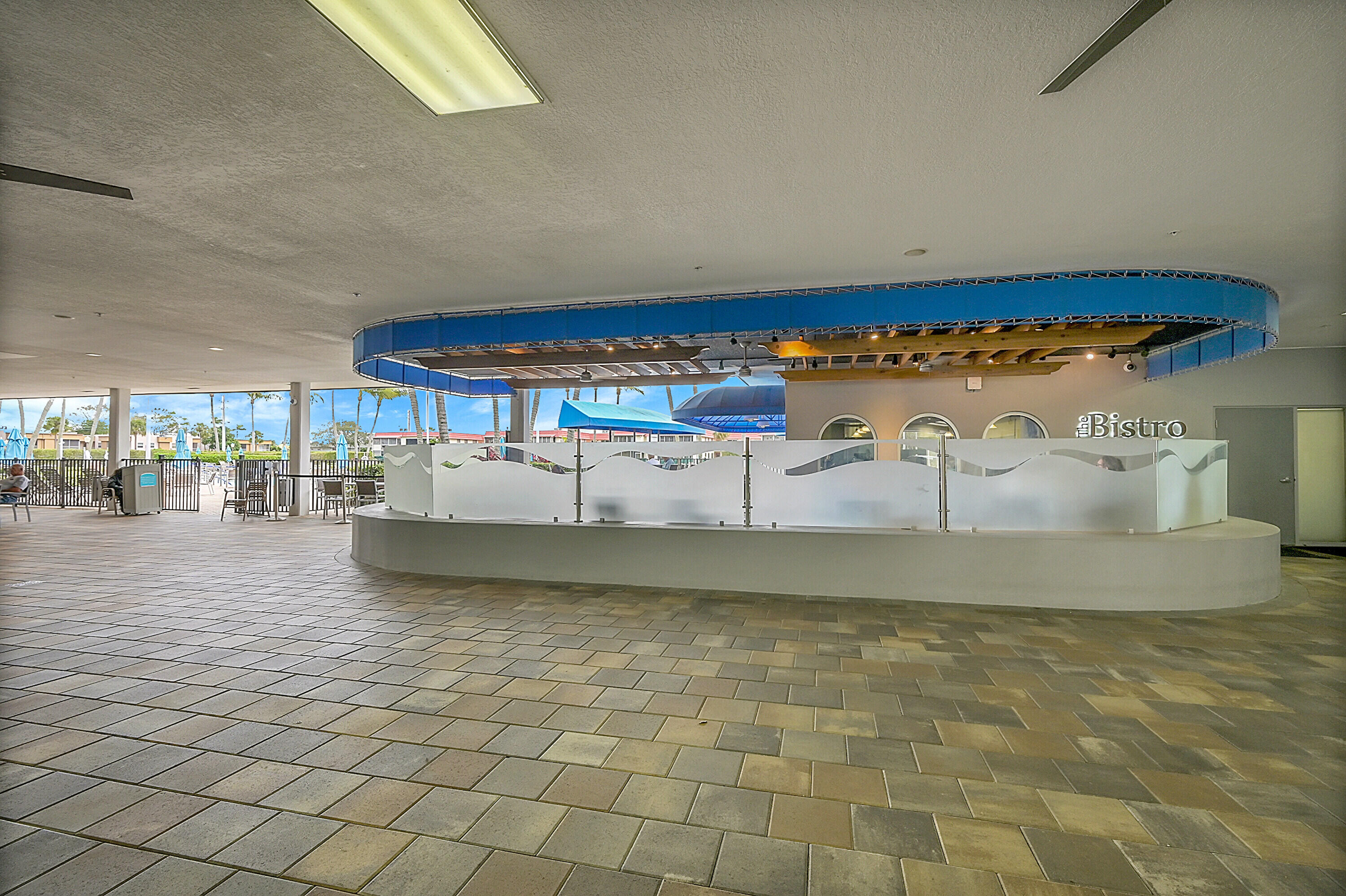KINGS POINT SAXONY CONDOS - Residential