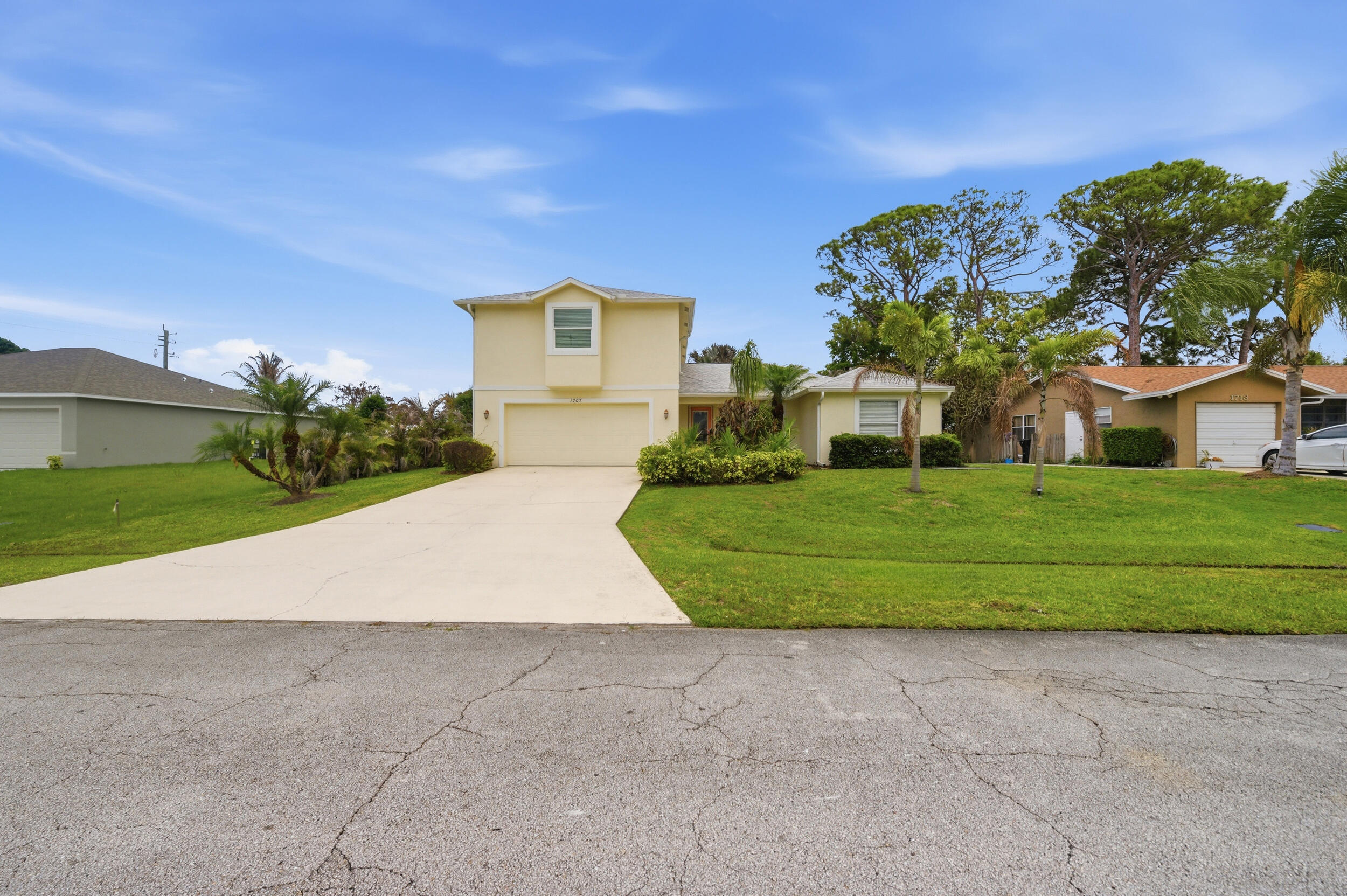 PORT ST LUCIE SECTION 13 - Residential