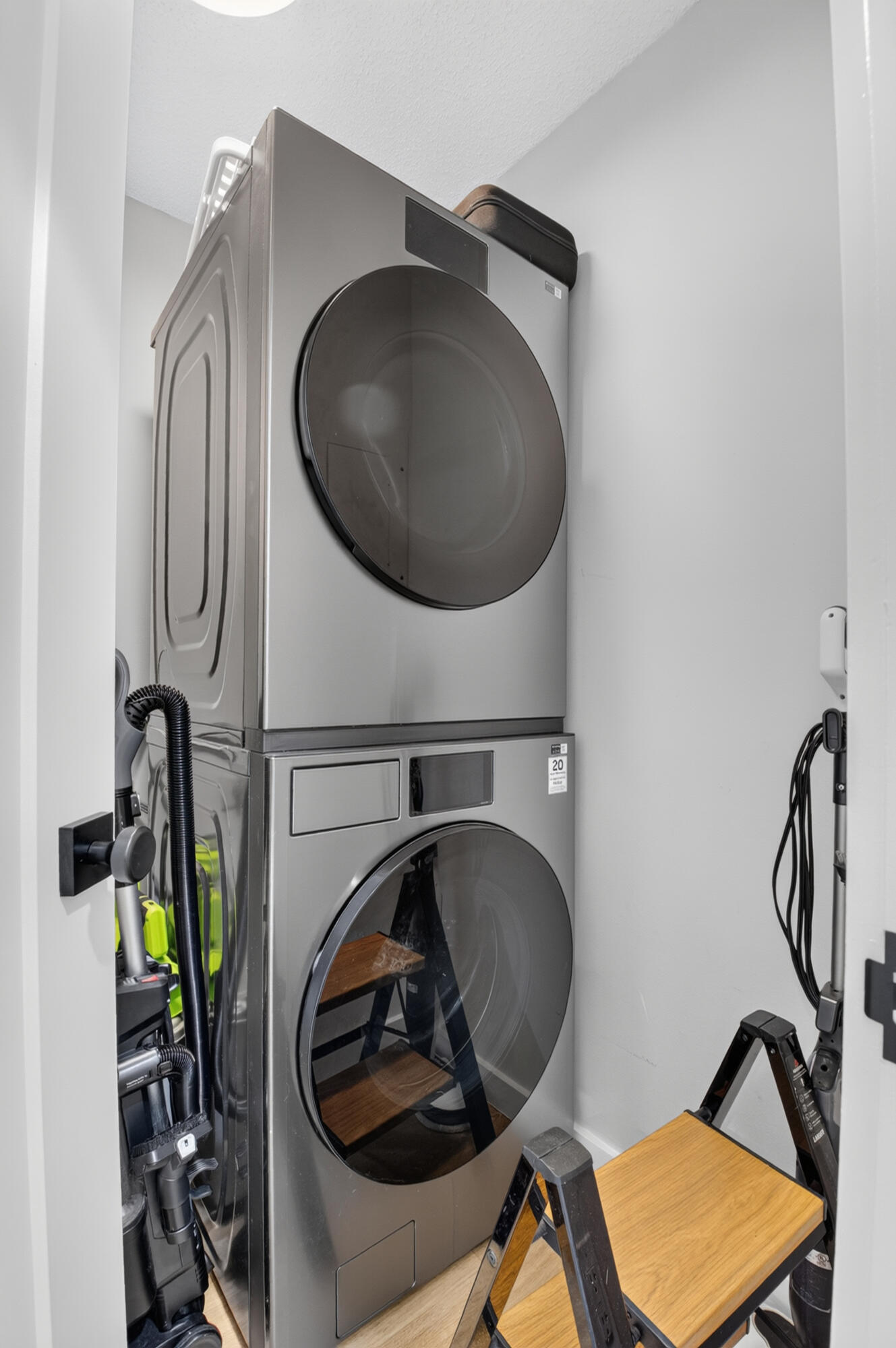 WILLOWWOOD GARDENS CONDO - Residential