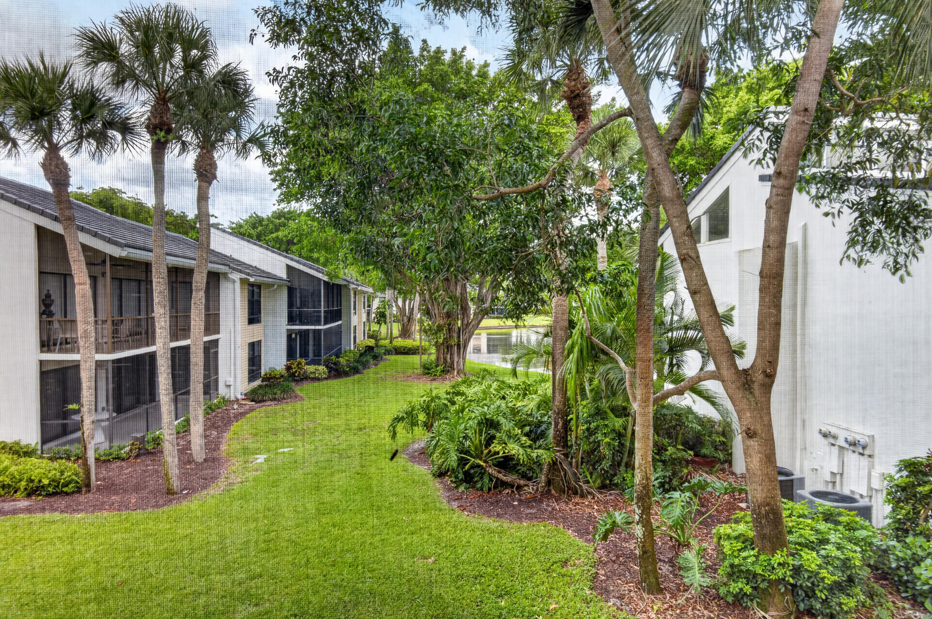 WILLOWWOOD GARDENS CONDO - Residential