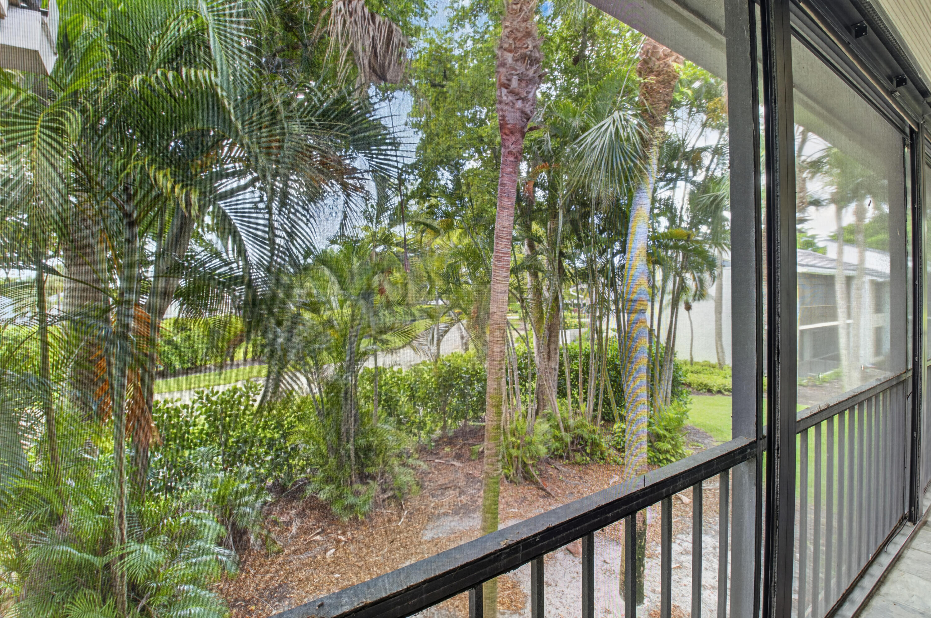 WILLOWWOOD GARDENS CONDO - Residential