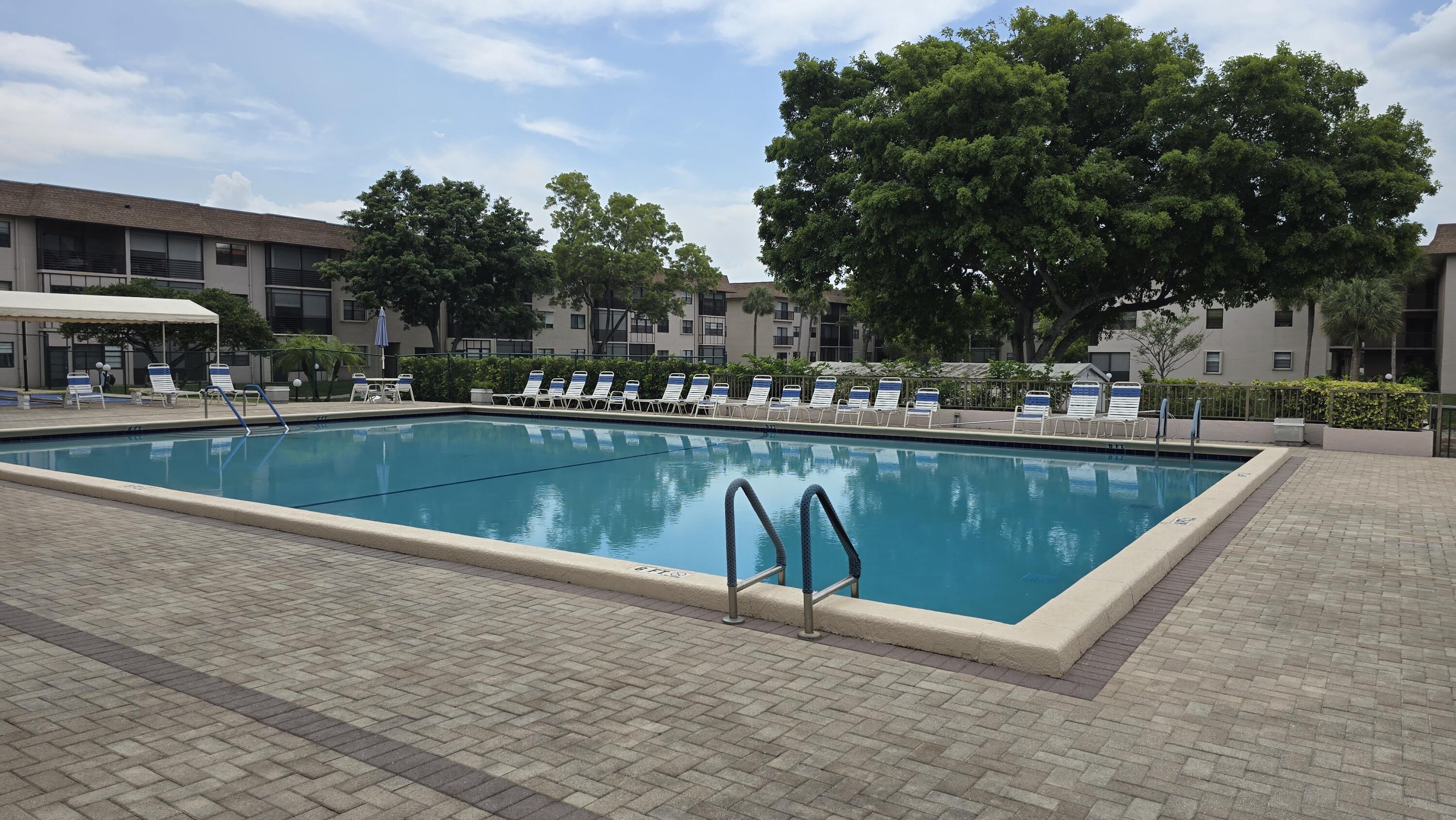 LAKES OF CARRIAGE HILLS - Residential