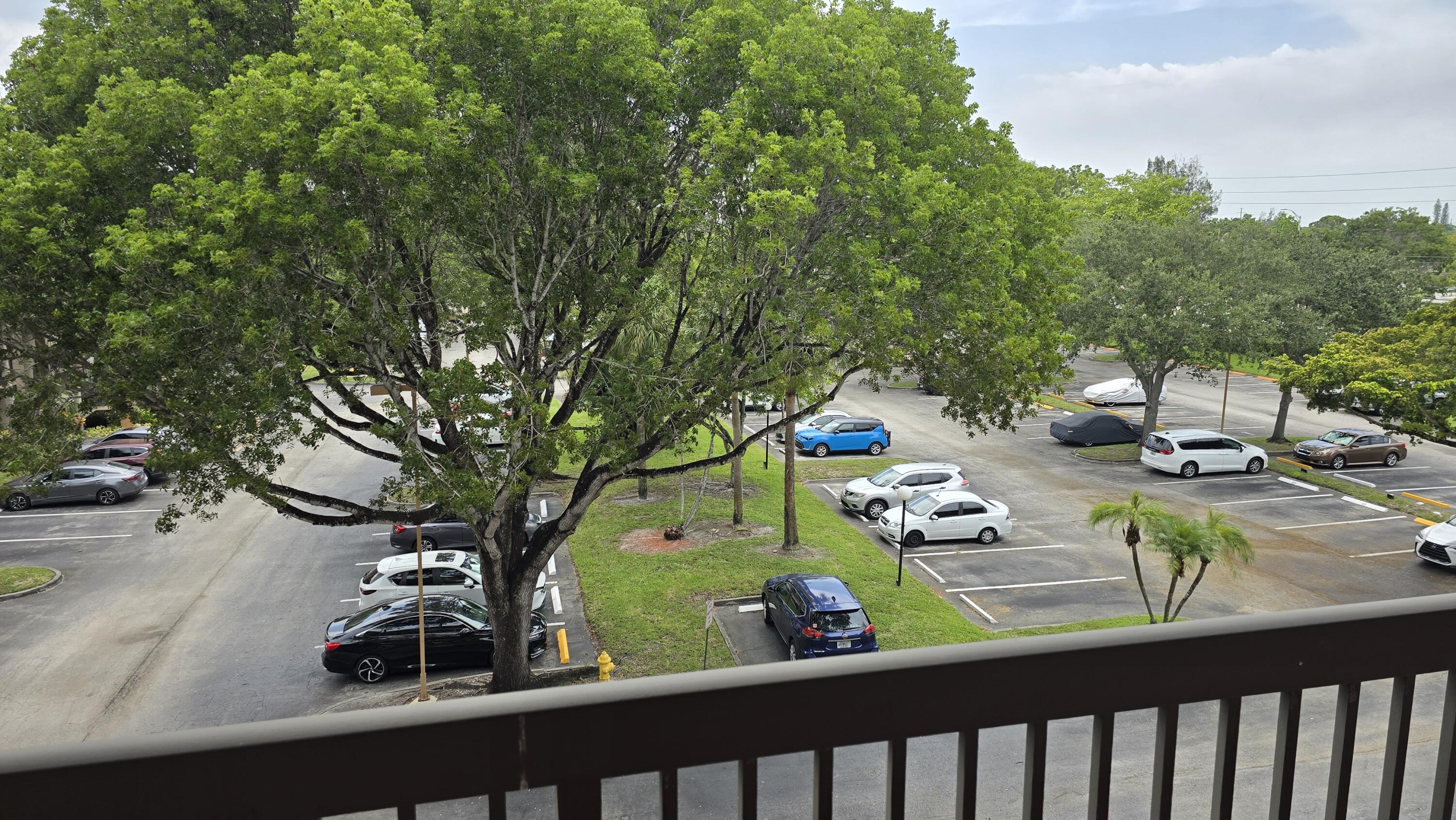 LAKES OF CARRIAGE HILLS - Residential