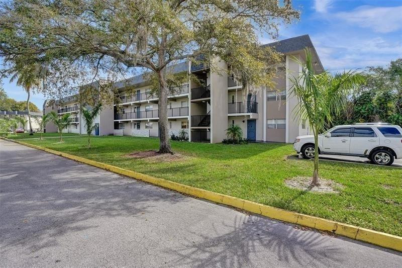 GREAT OPPORTUNITY!! 2/2 second floor Condo with beautiful golf course views and washer/dryer inside the unit. Located in the gated community of Versailles Gardens Condo in Tamarac just West of University Drive and South of McNab Rd. Features: Bright and open, accordion shutters, assigned parking, screened in balcony and walk-in closets. All ages, can rent right away. One pet under 20 pounds allowed. Amenities: tennis, pool and spa.