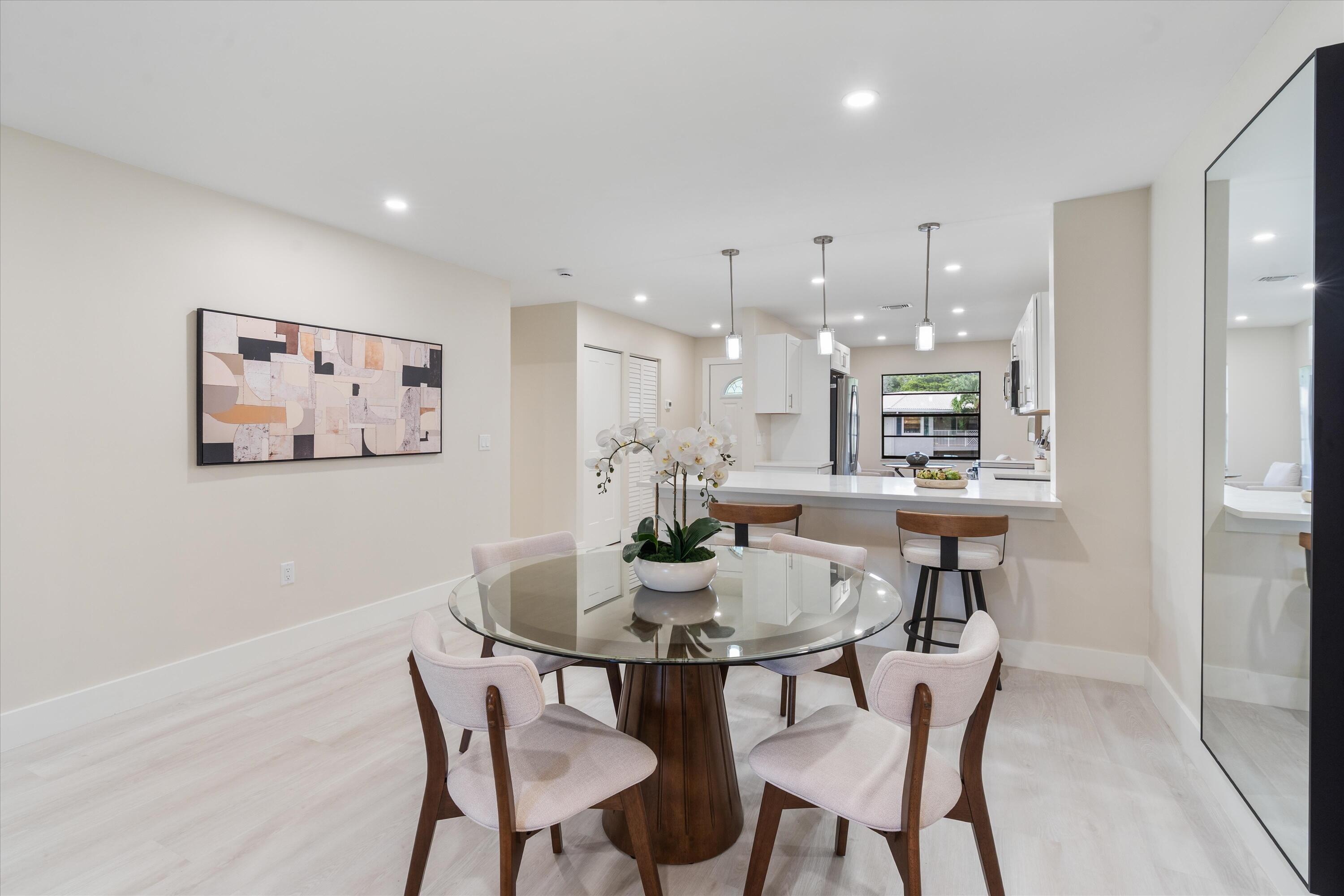 STRATFORD AT HUNTERS RUN CONDO - Residential