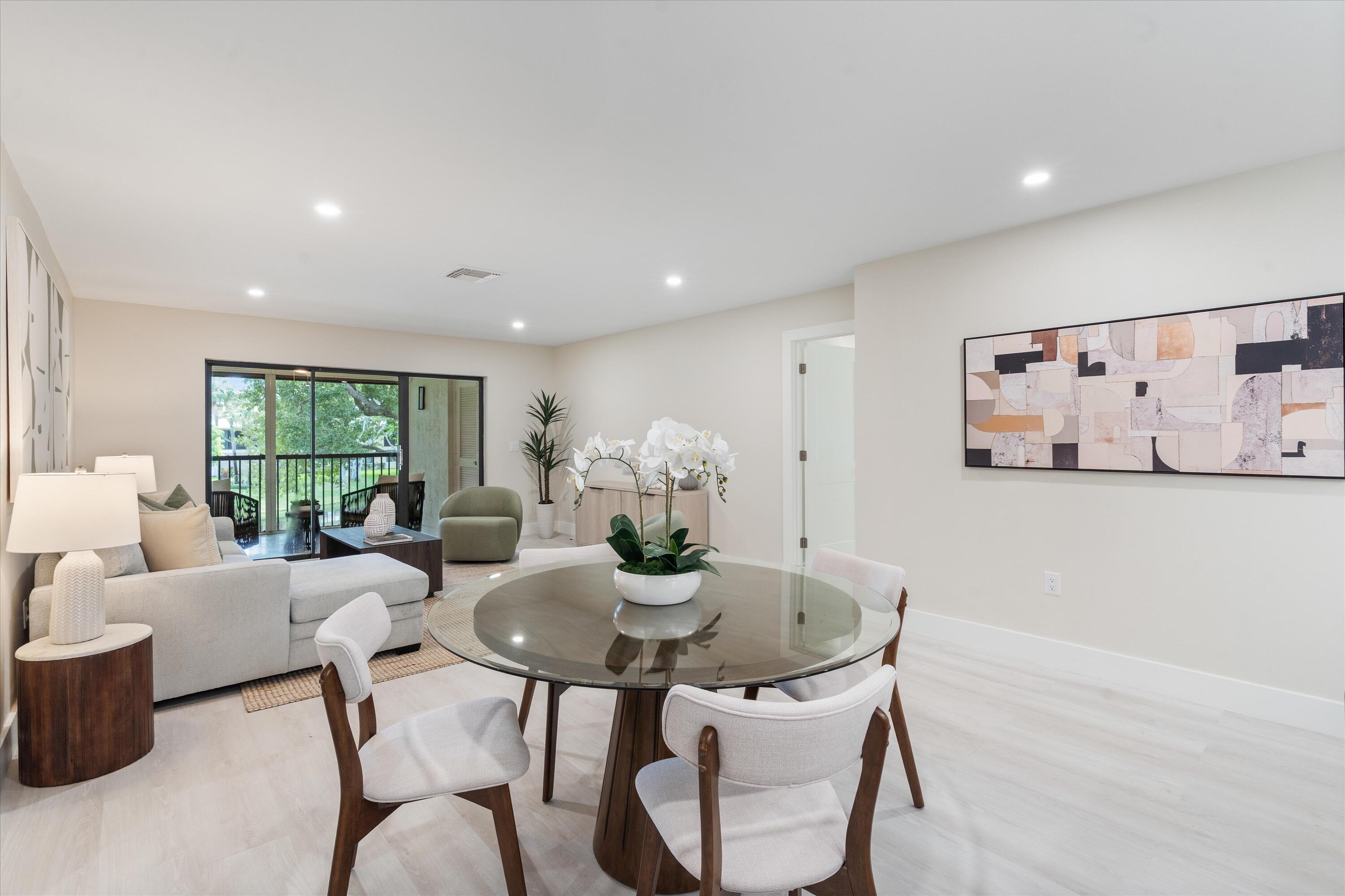 STRATFORD AT HUNTERS RUN CONDO - Residential
