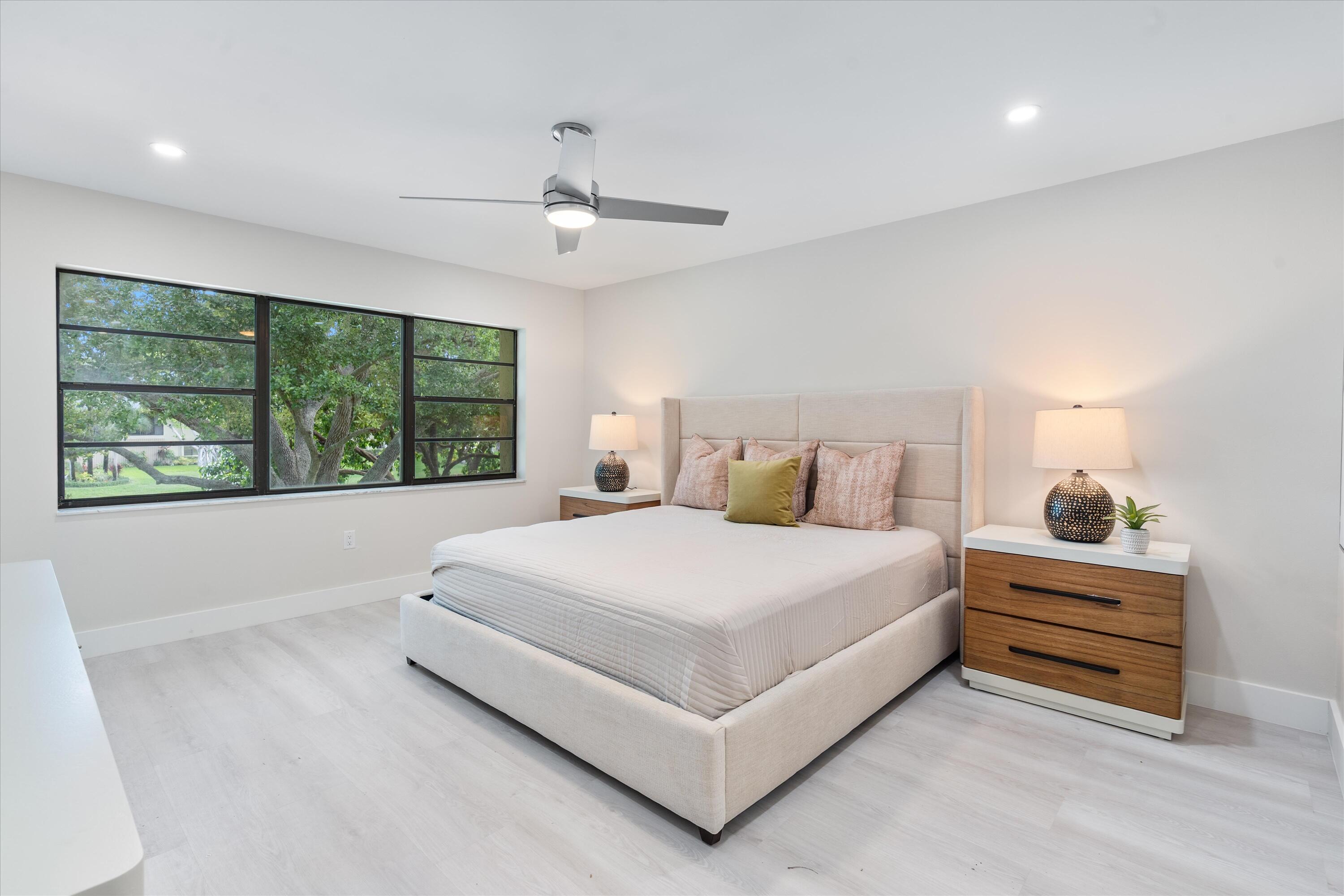 STRATFORD AT HUNTERS RUN CONDO - Residential