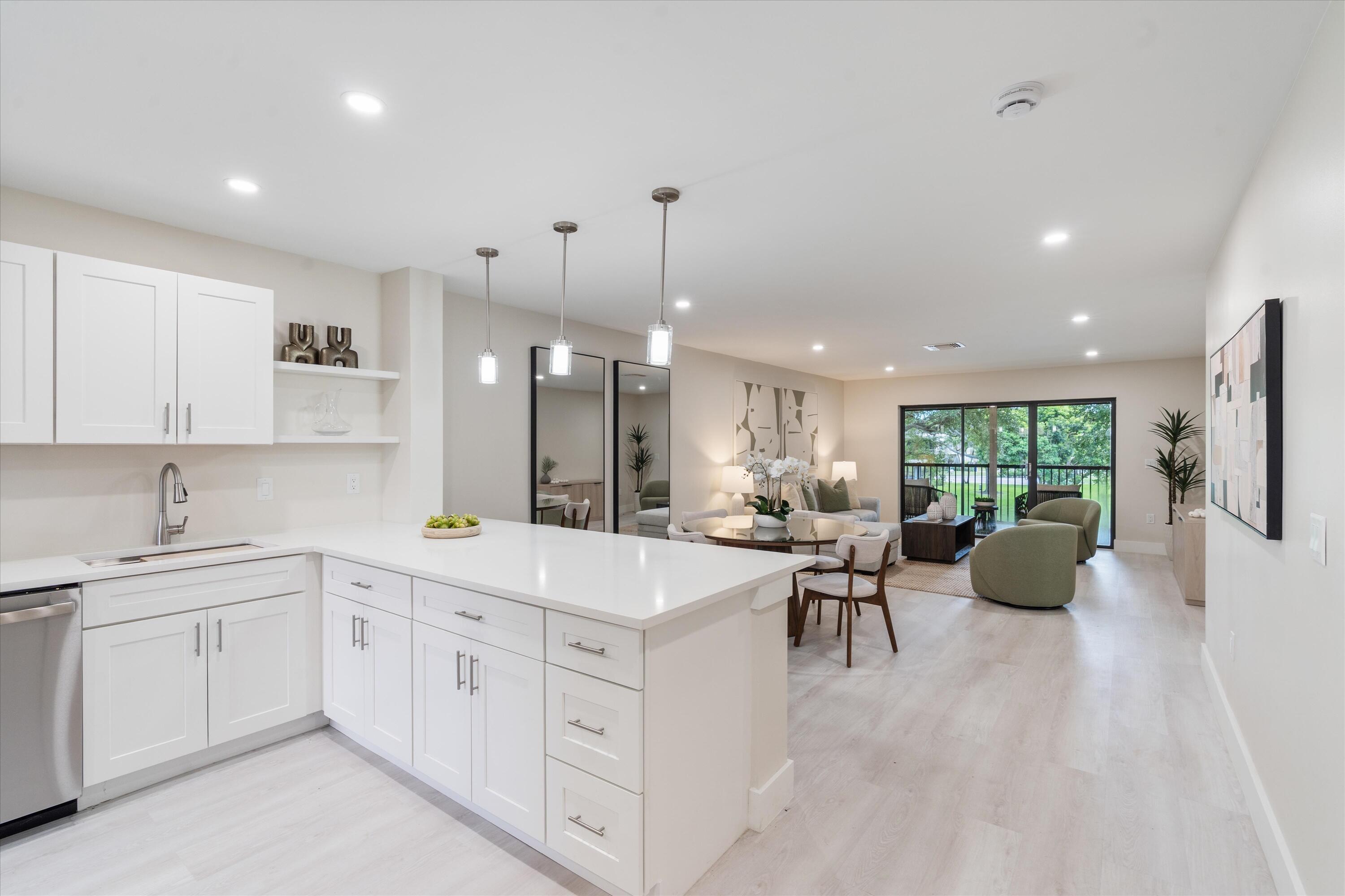 STRATFORD AT HUNTERS RUN CONDO - Residential