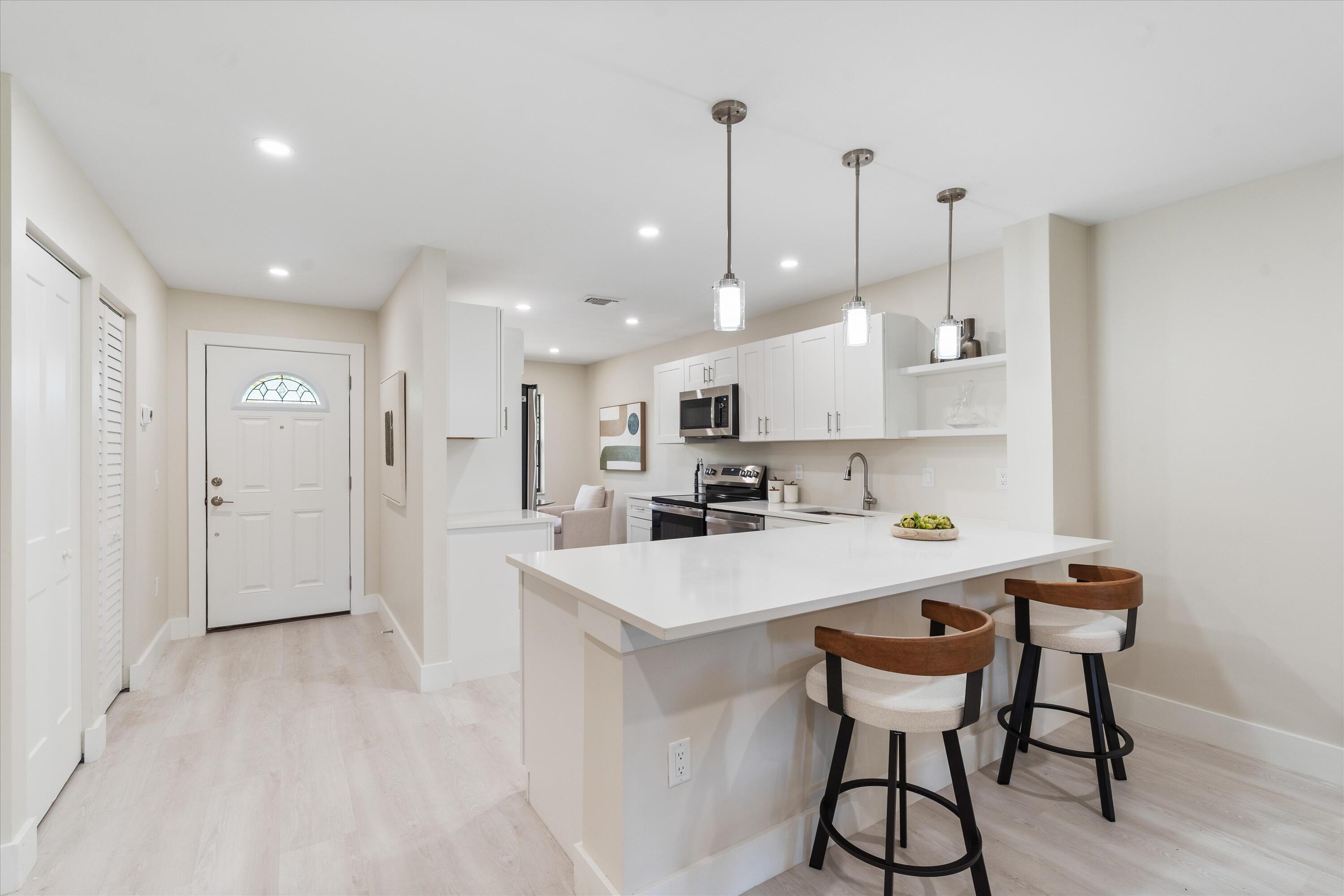 STRATFORD AT HUNTERS RUN CONDO - Residential