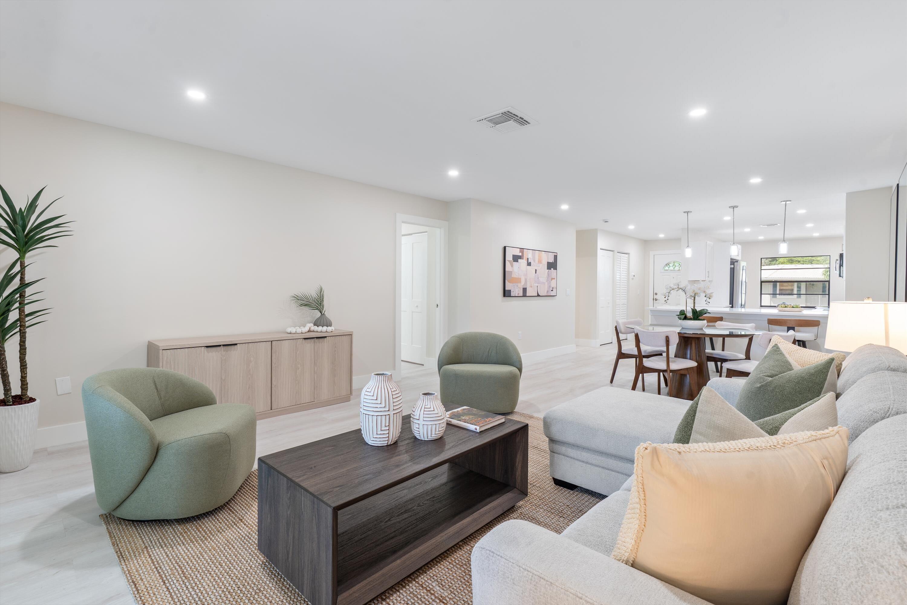 STRATFORD AT HUNTERS RUN CONDO - Residential