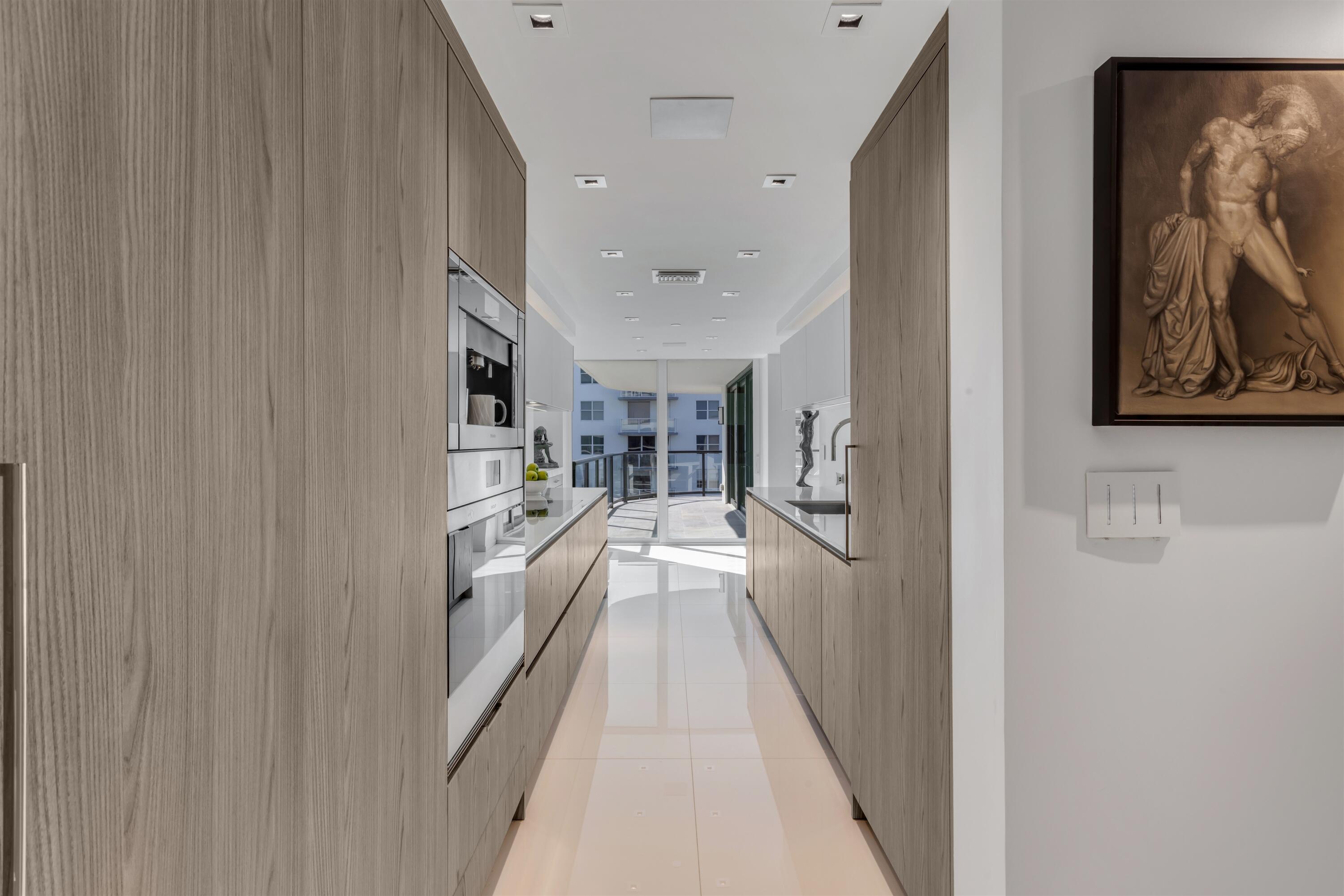 HALCYON OF PALM BEACH - Residential