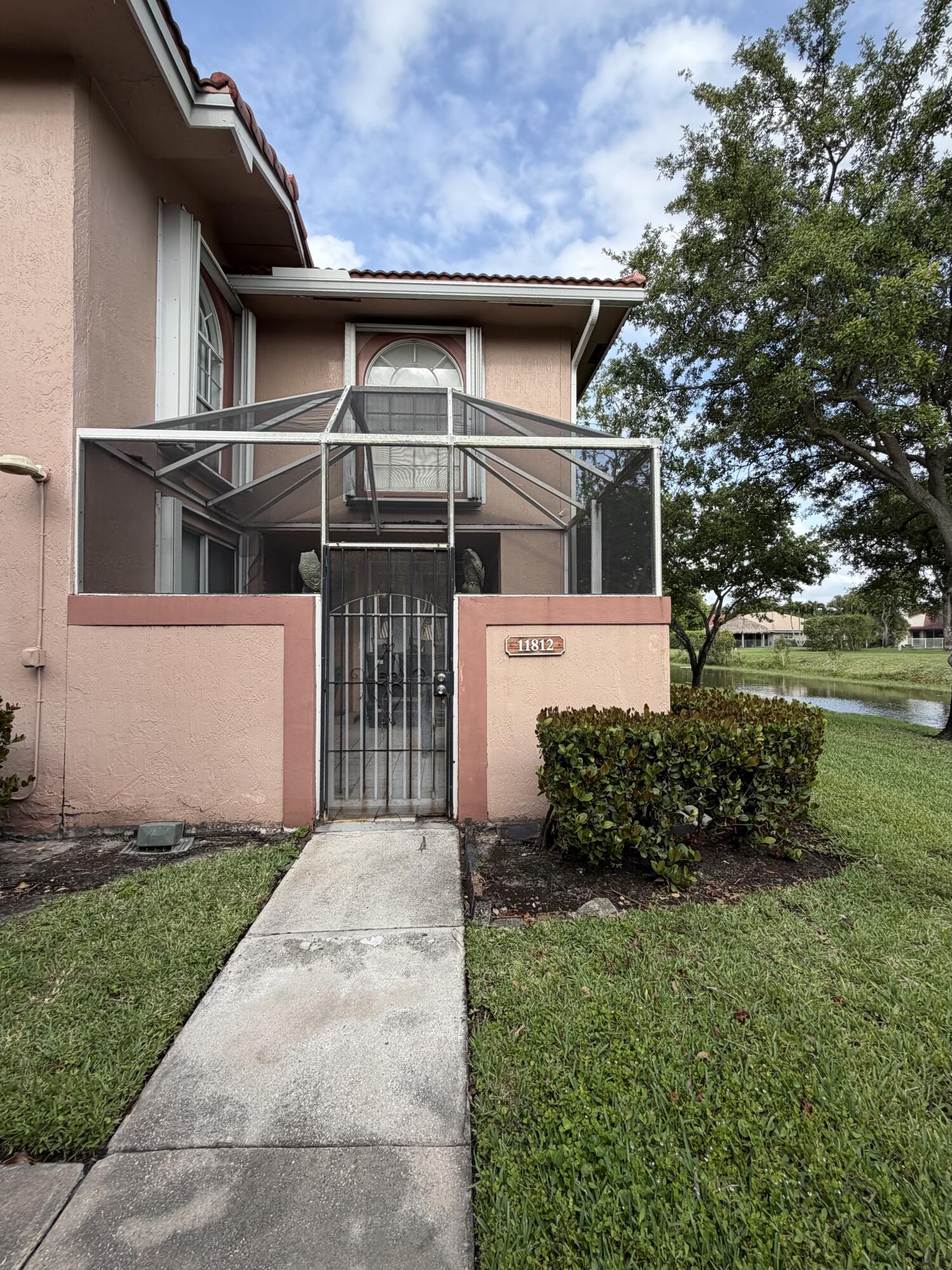 CORAL SPRINGS COUNTRY CLUB - Residential
