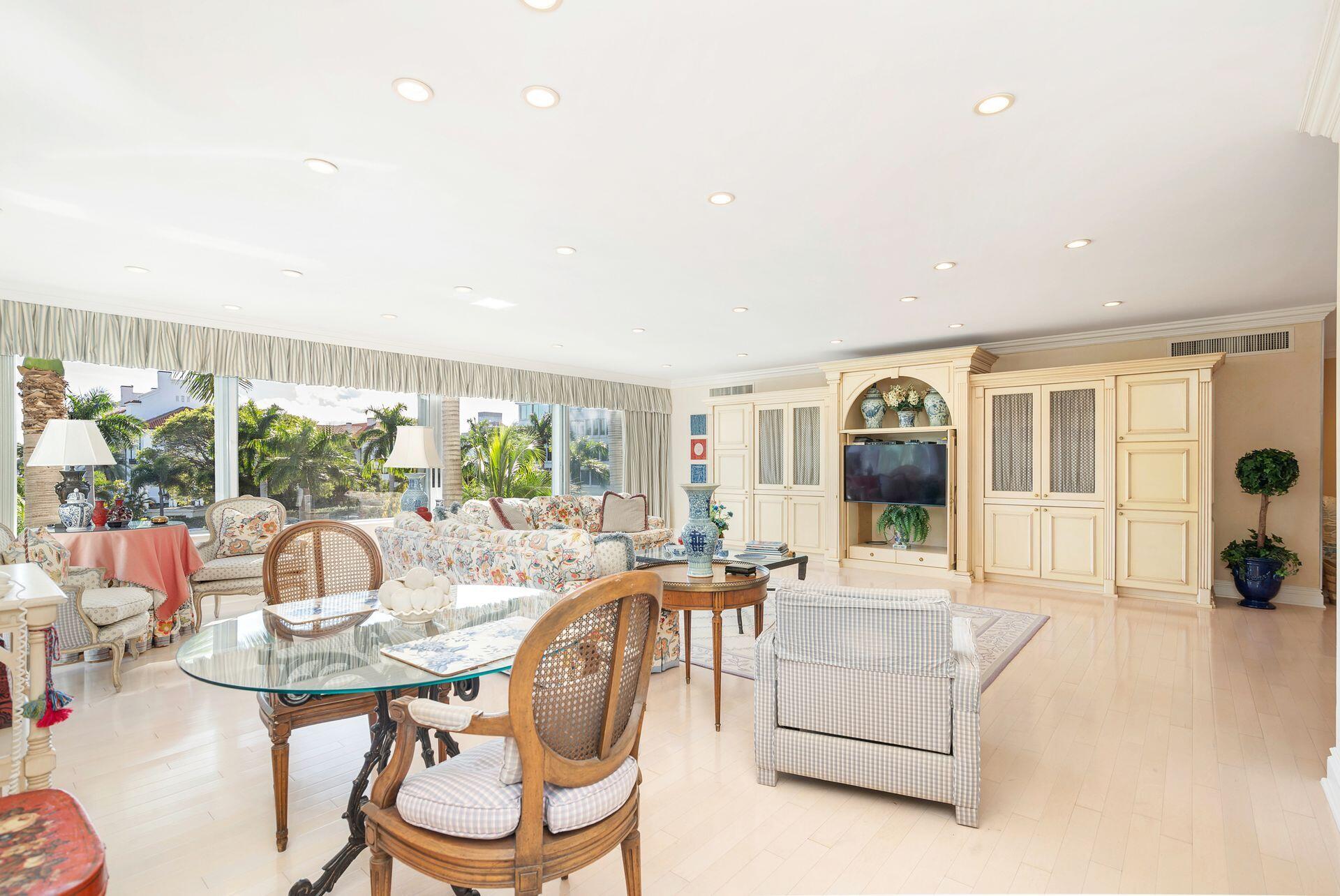 PALM BEACH TOWERS CONDO - Residential