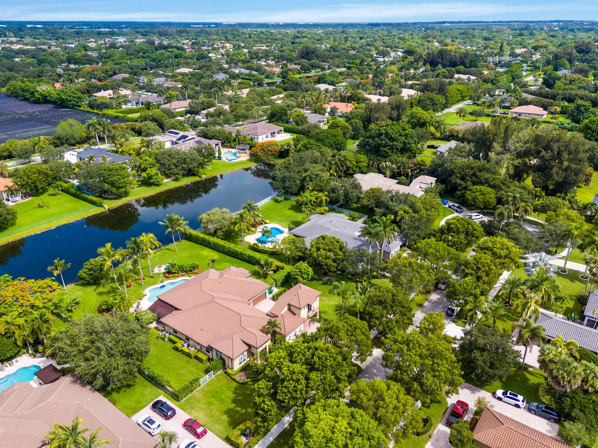 GROVES PARK - Residential