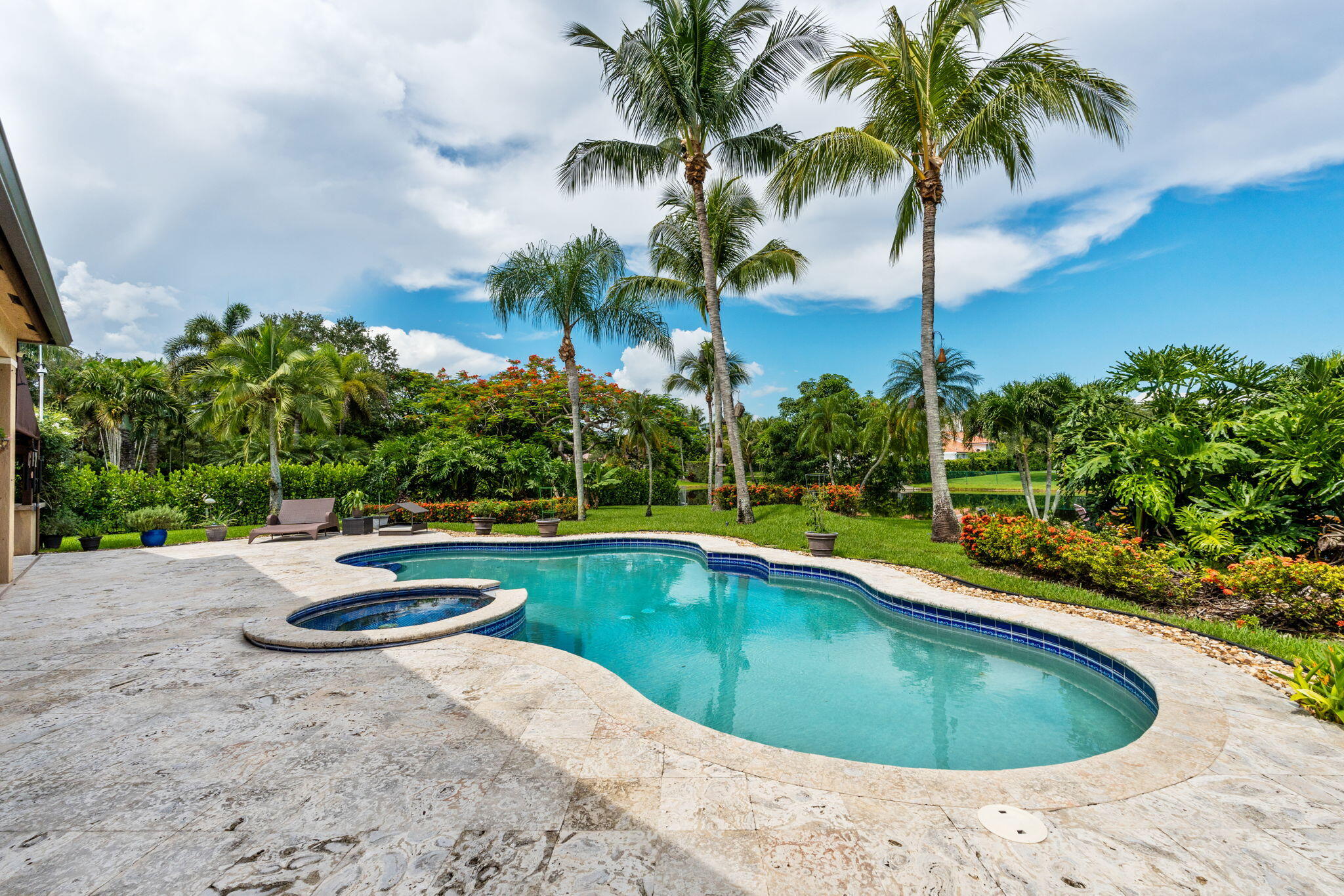 GROVES PARK - Residential