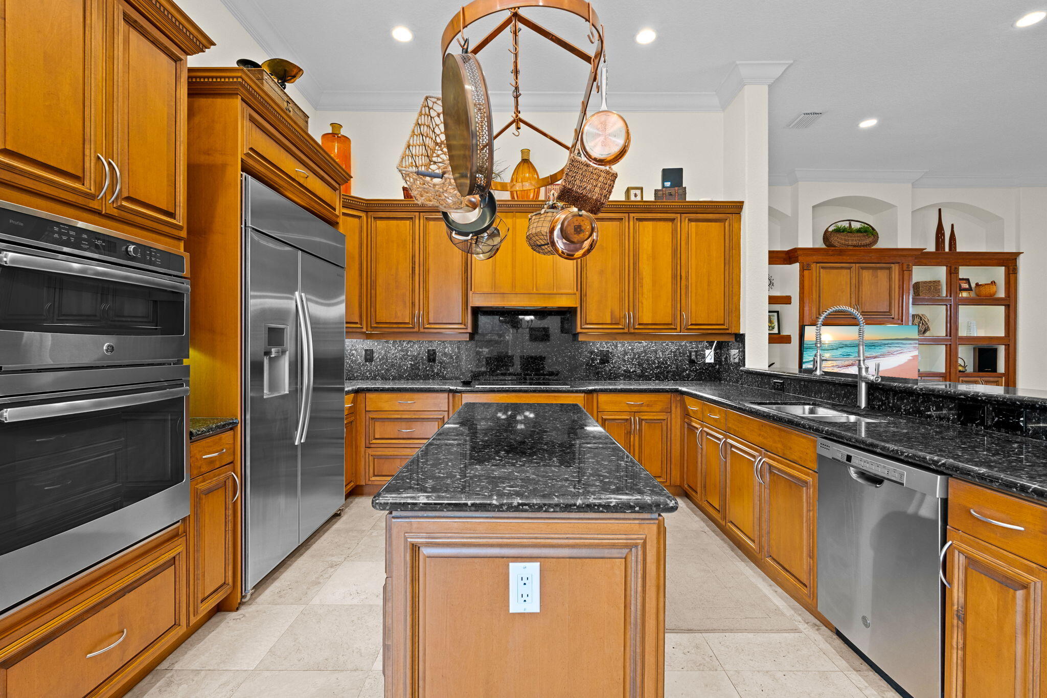 GROVES PARK - Residential