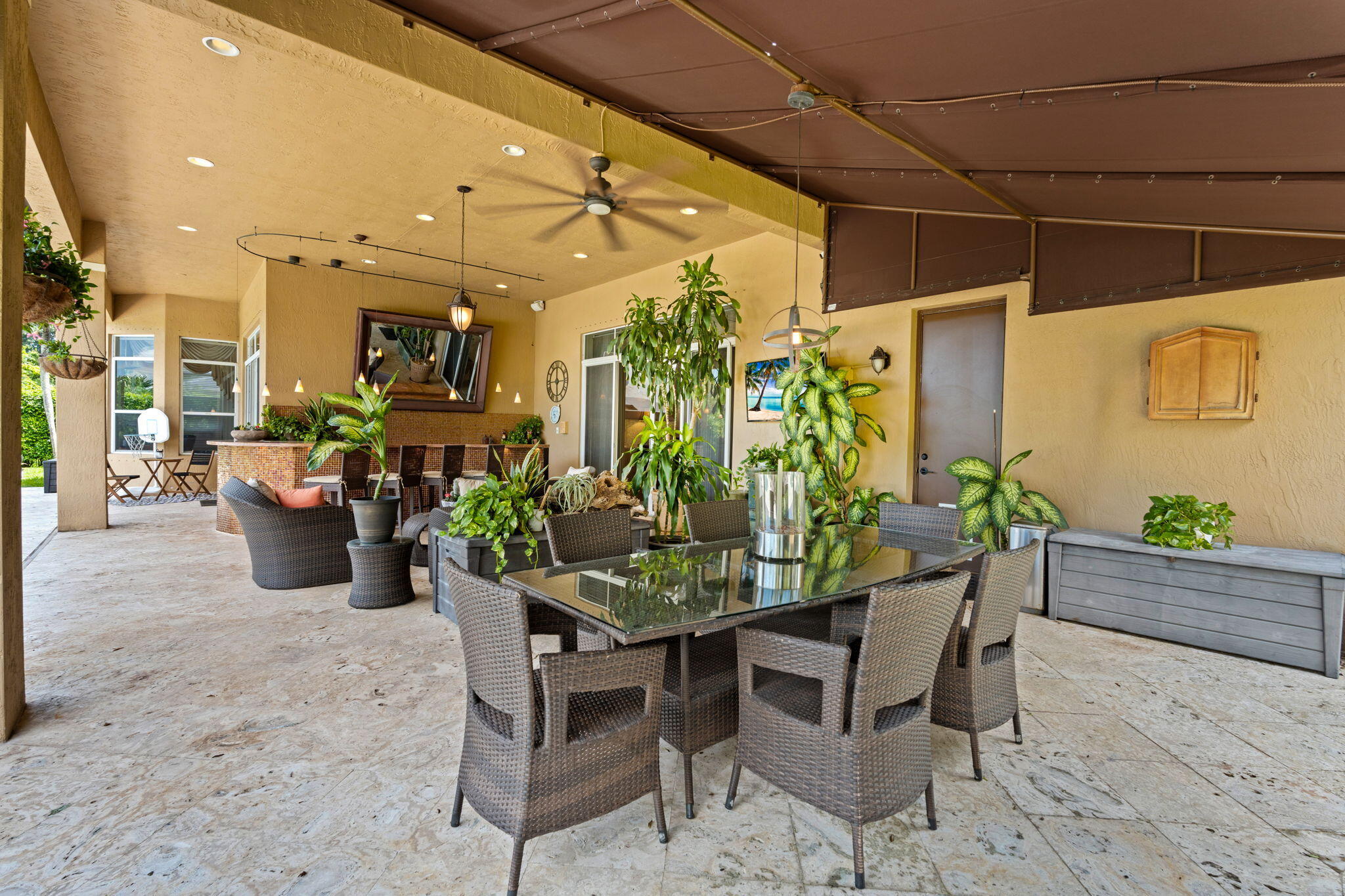 GROVES PARK - Residential