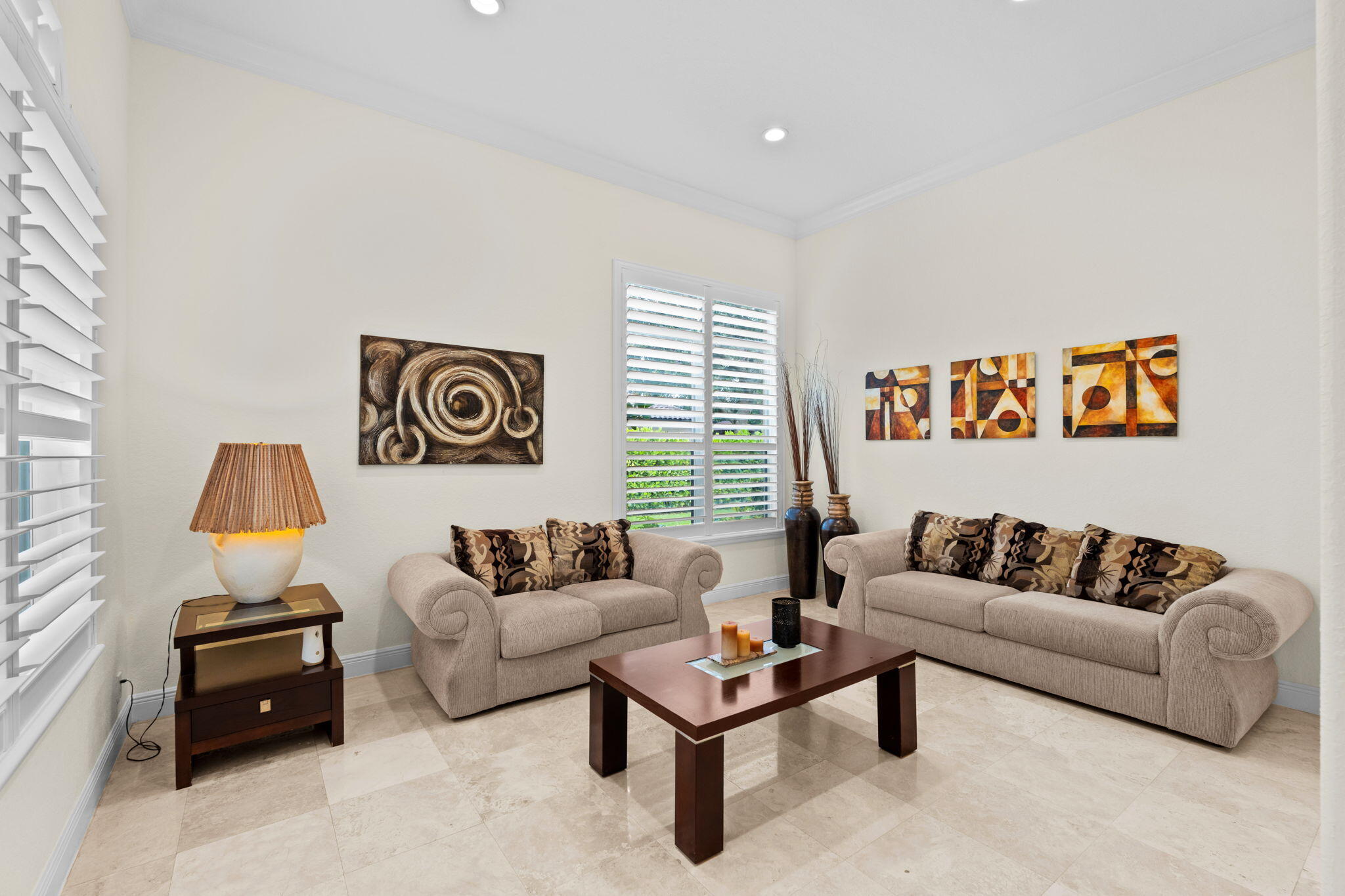 GROVES PARK - Residential