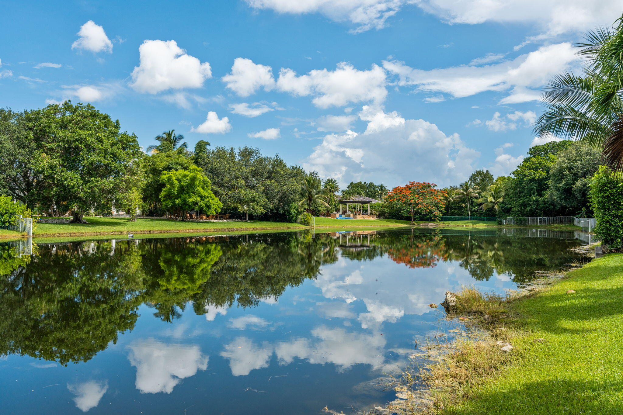 GROVES PARK - Residential