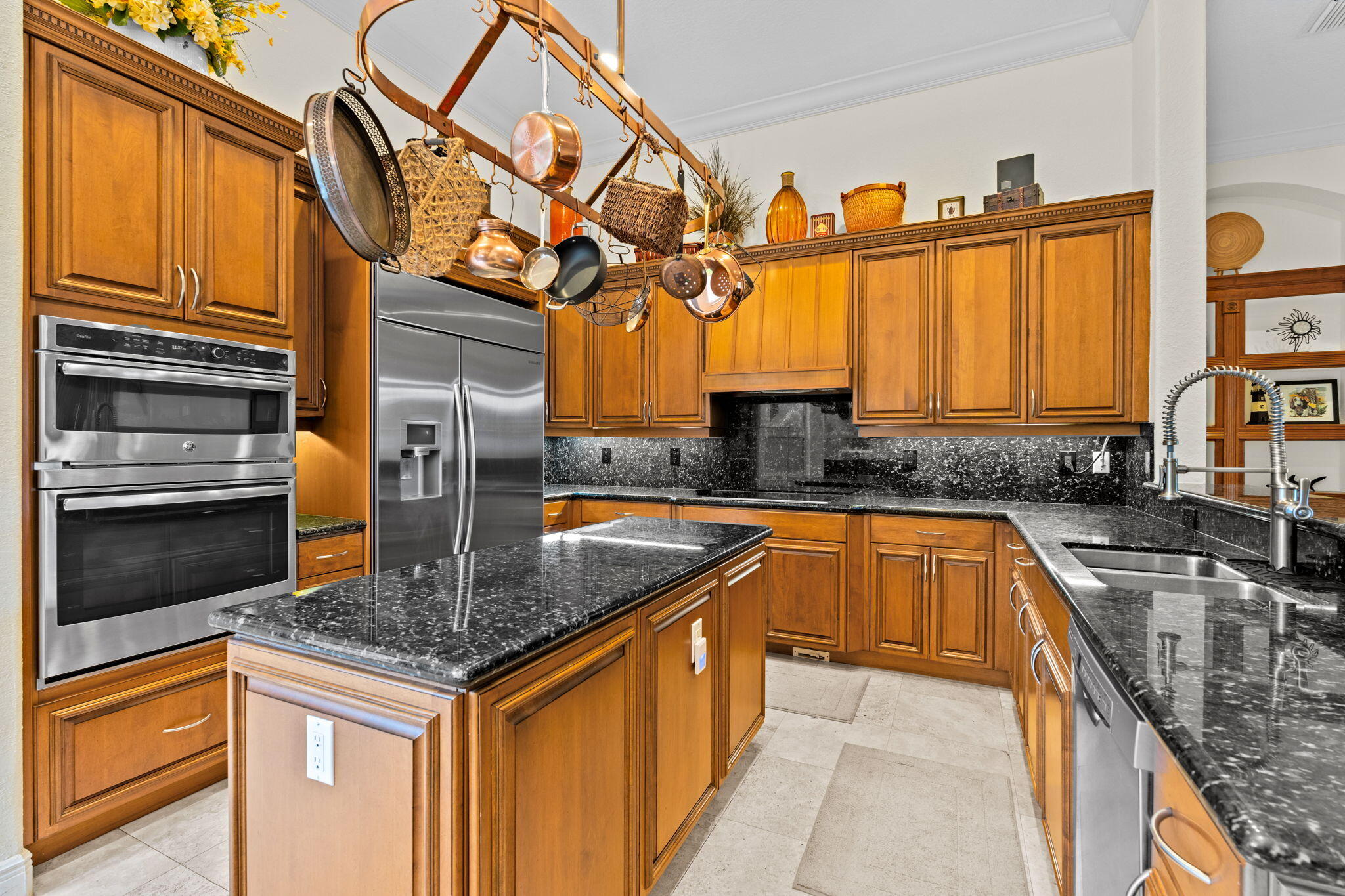 GROVES PARK - Residential