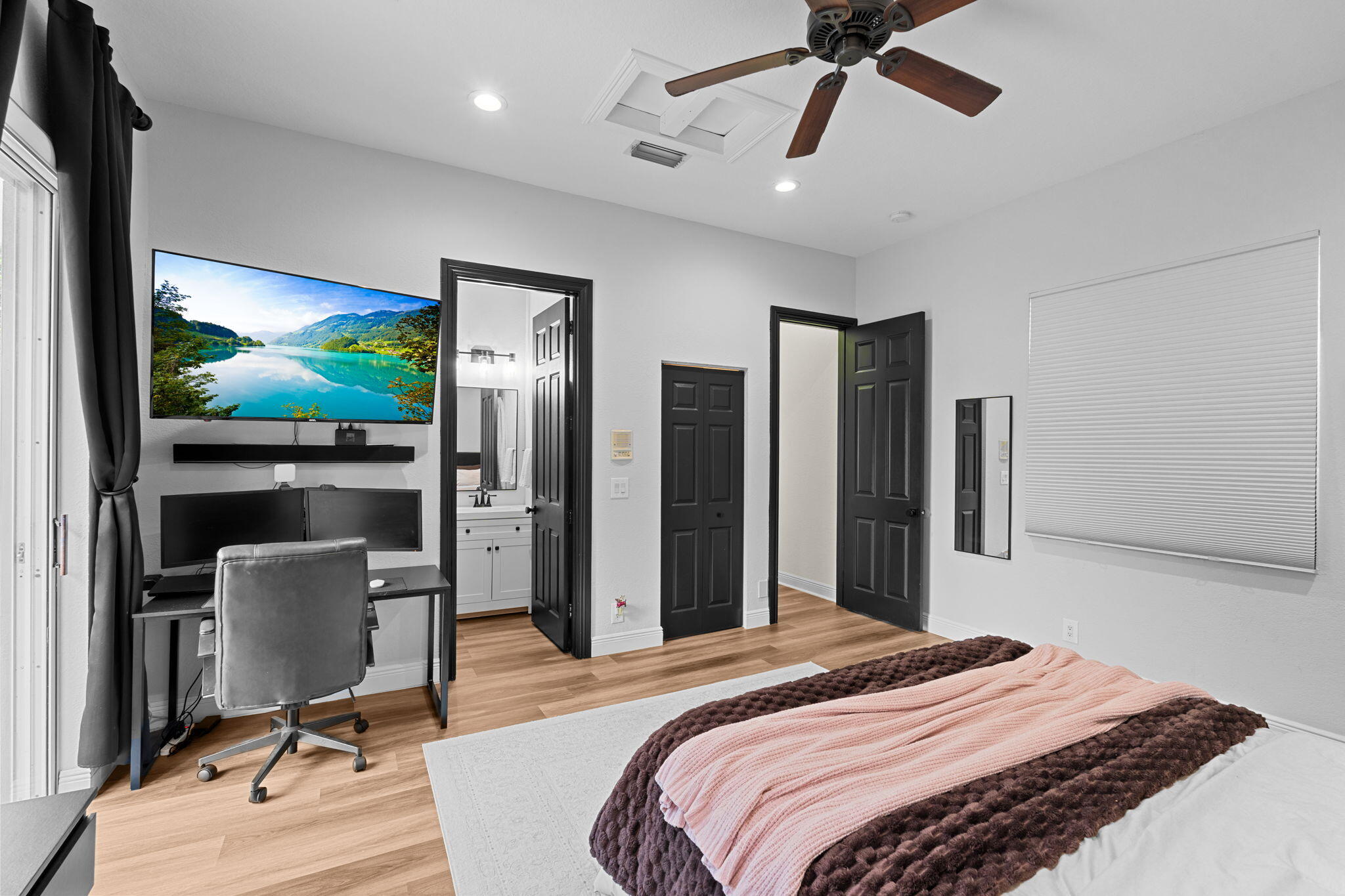 GROVES PARK - Residential