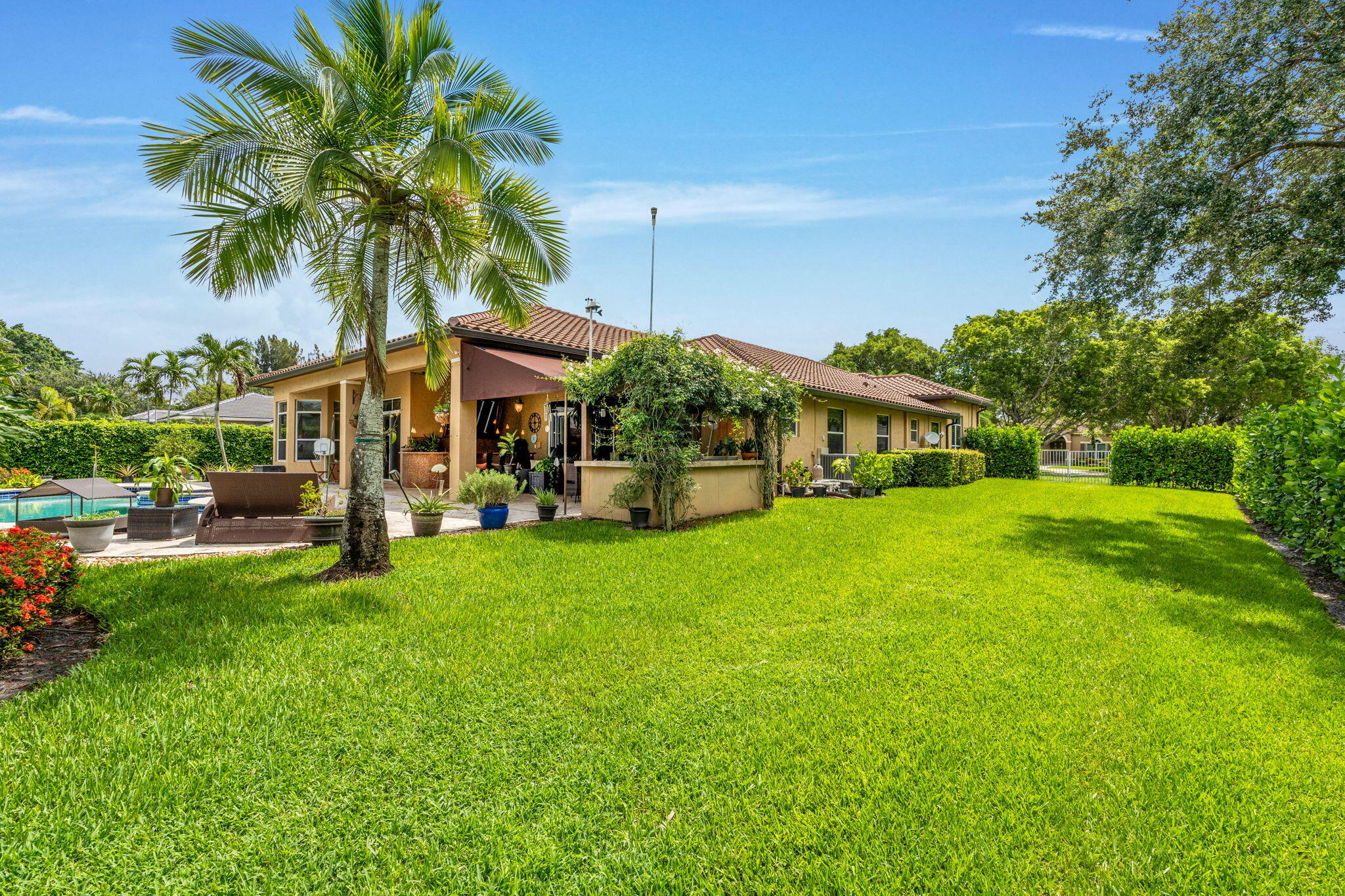 GROVES PARK - Residential