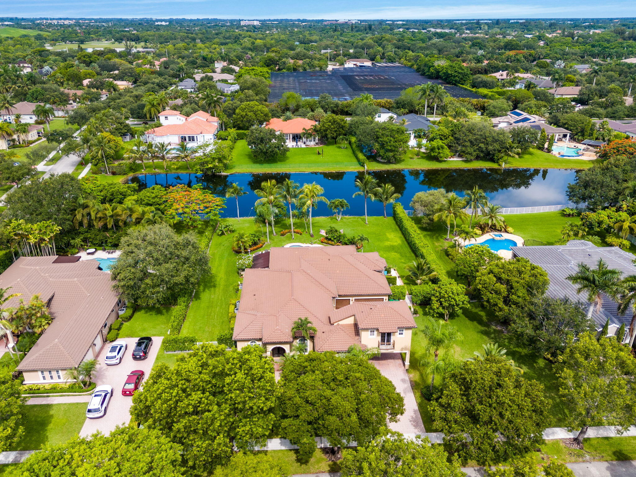 GROVES PARK - Residential