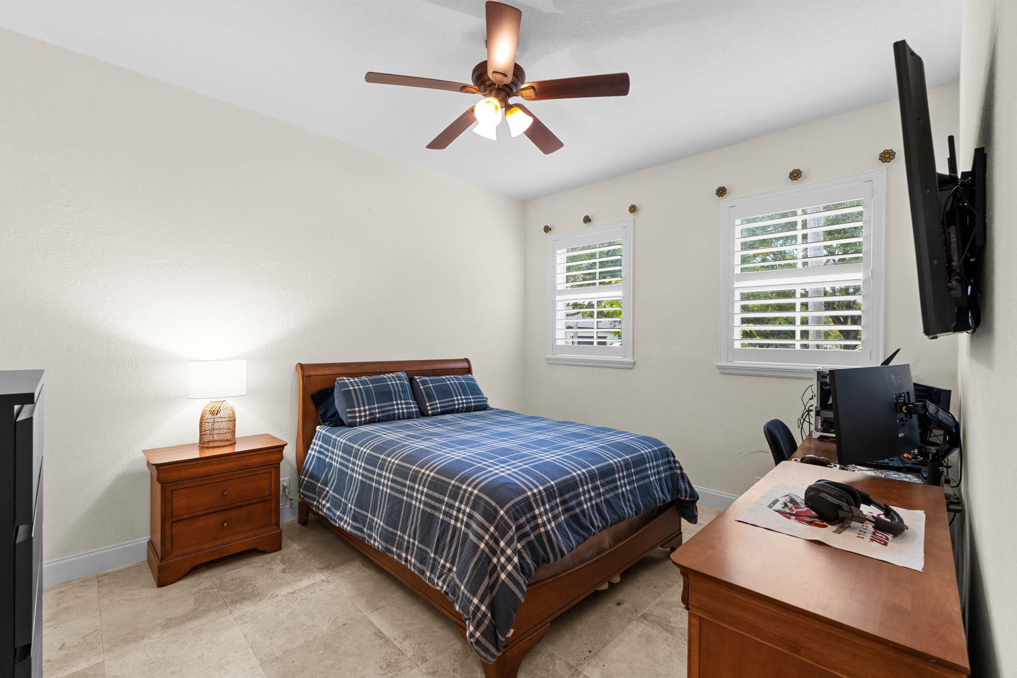 GROVES PARK - Residential