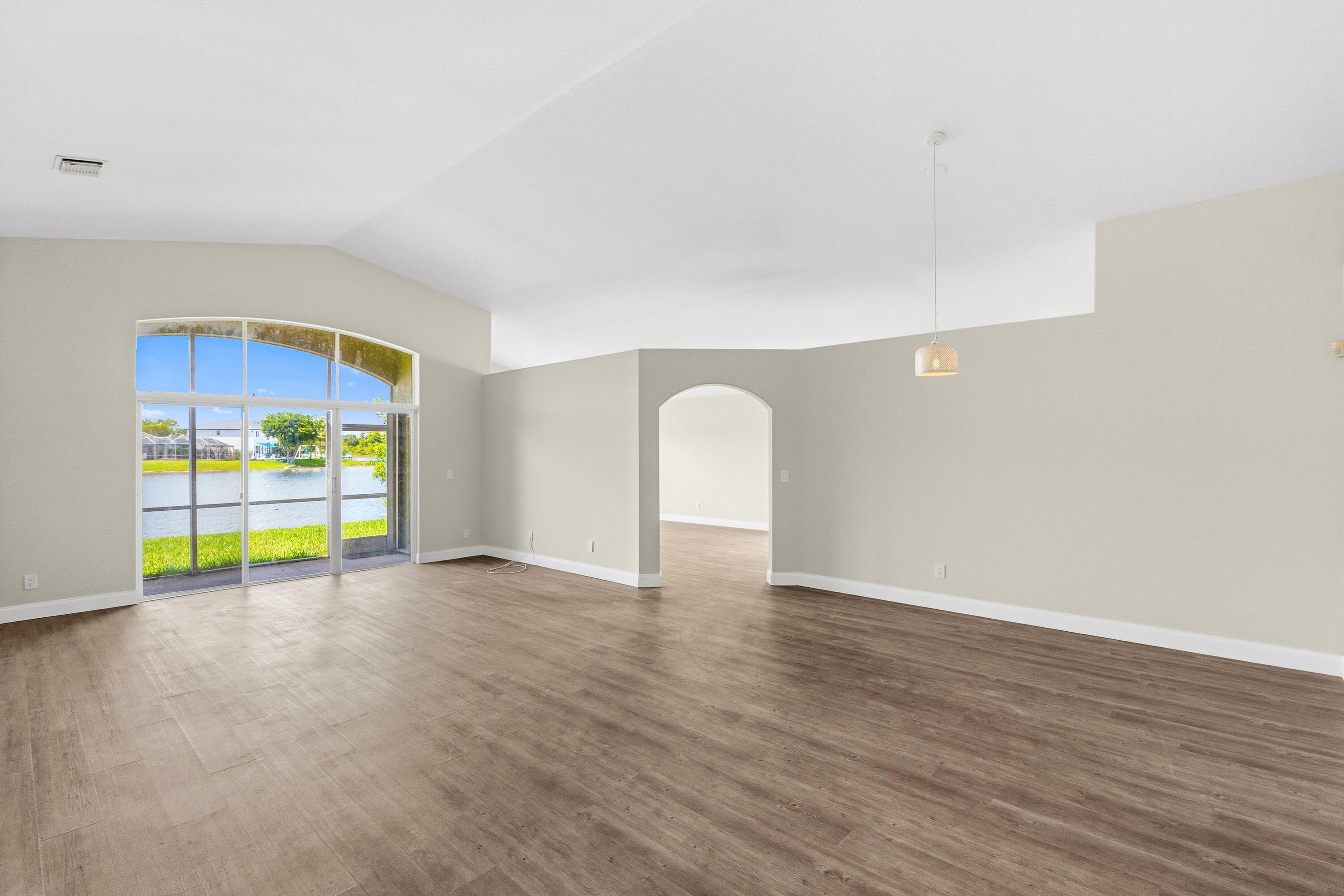 HEFTLER HOMES AT PEMBROKE SHORES - Residential