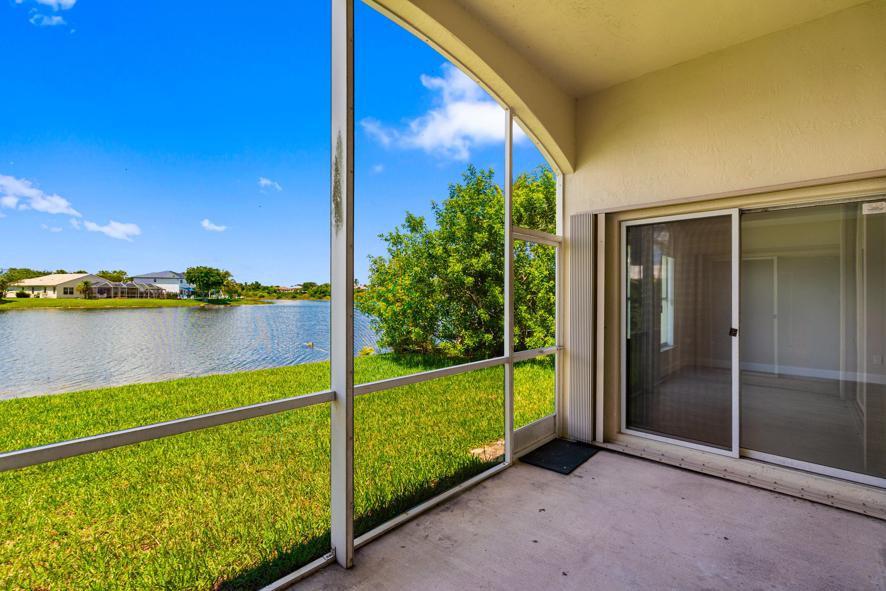 HEFTLER HOMES AT PEMBROKE SHORES - Residential