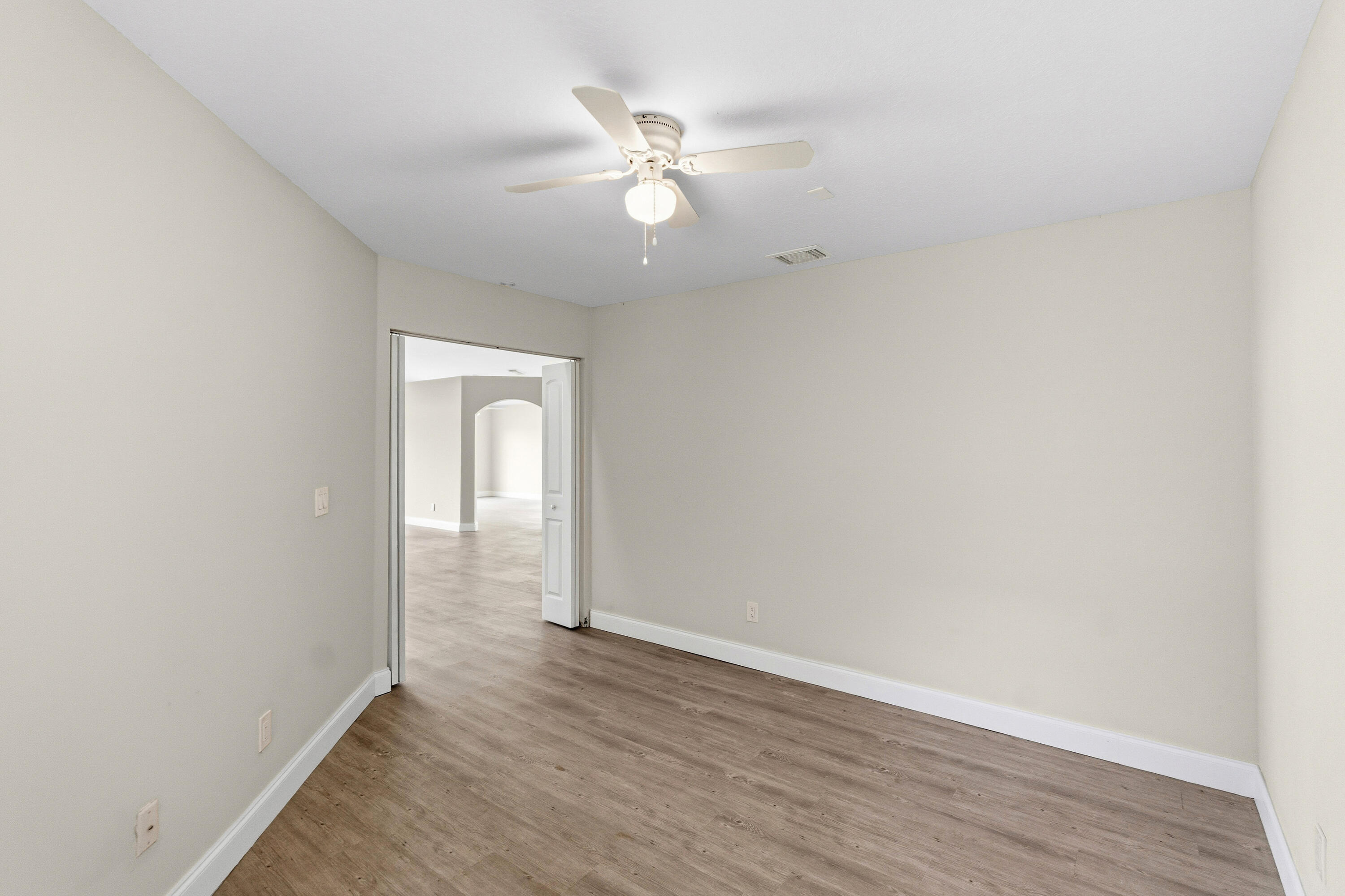 HEFTLER HOMES AT PEMBROKE SHORES - Residential