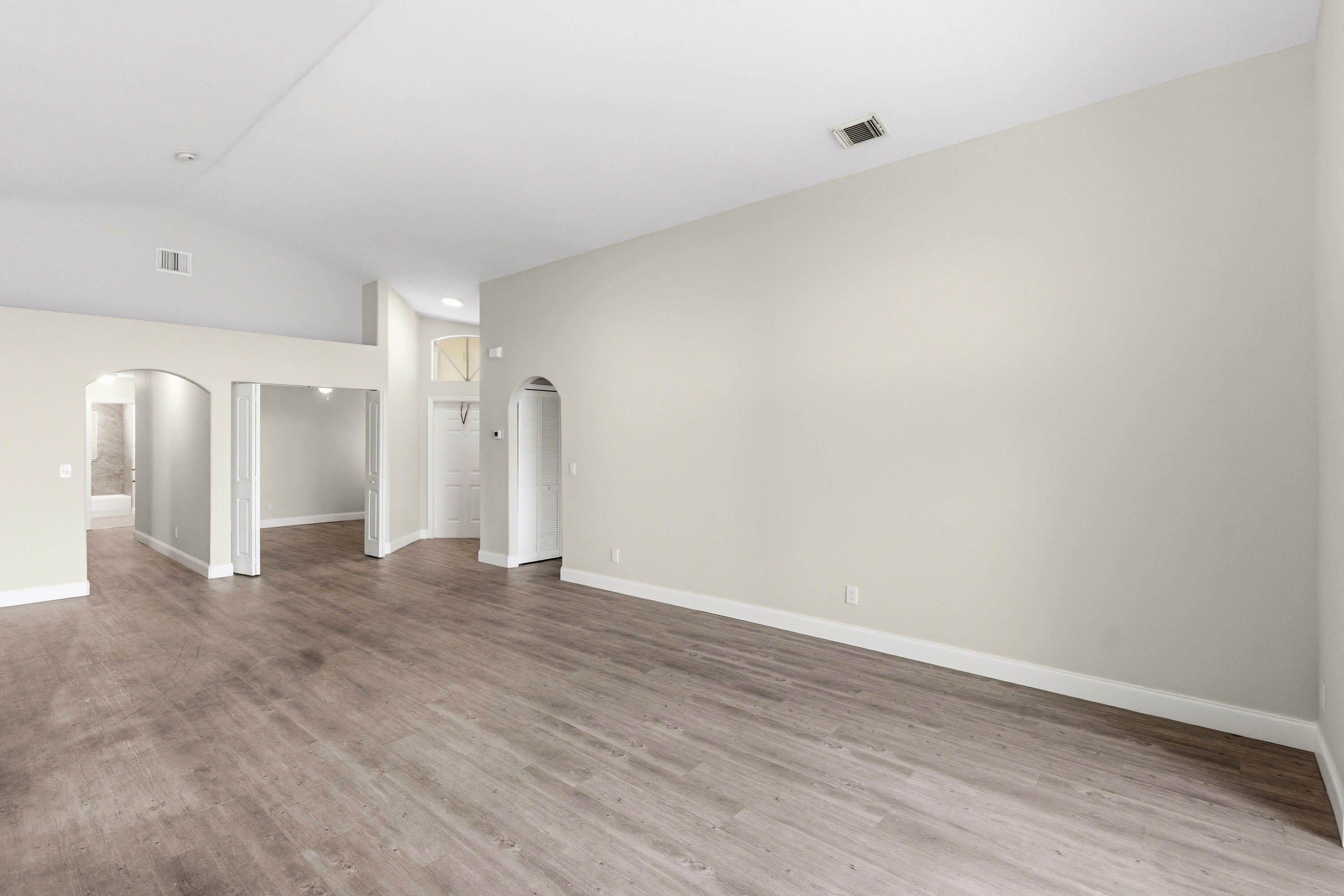 HEFTLER HOMES AT PEMBROKE SHORES - Residential