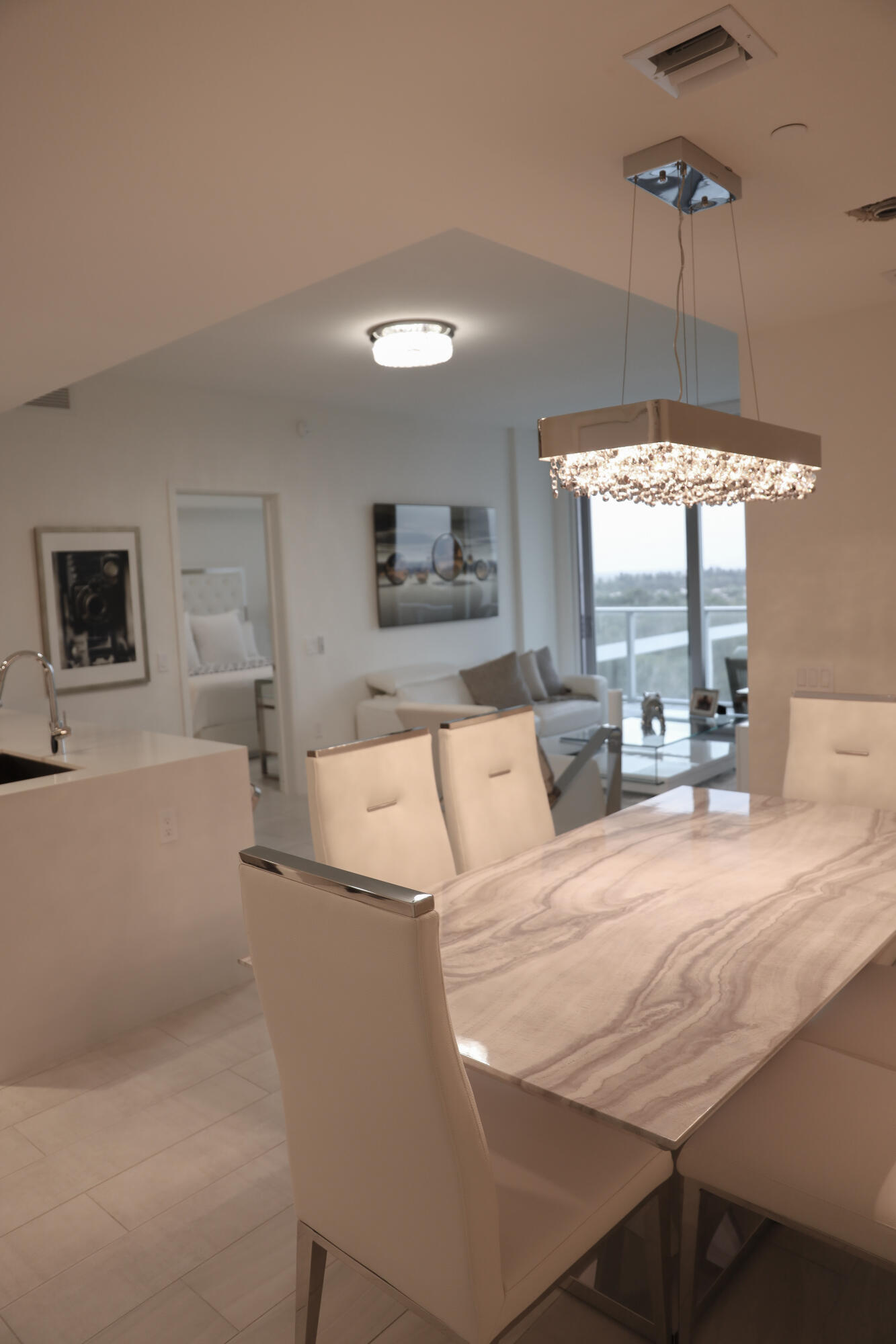 METROPICA NORTH TOWER ONE - Residential