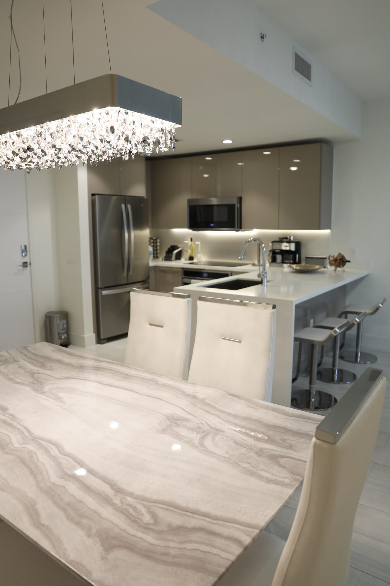 METROPICA NORTH TOWER ONE - Residential