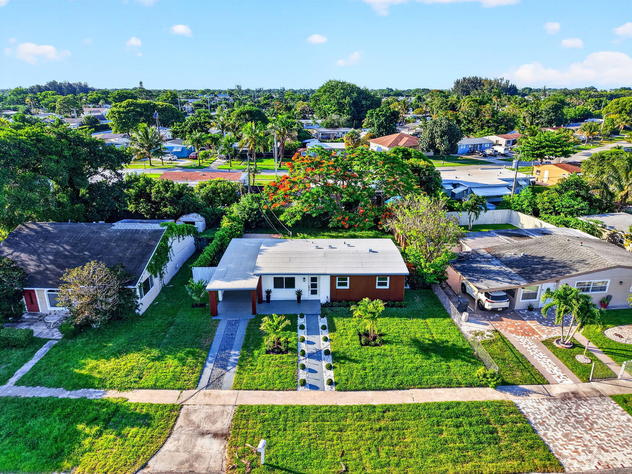 SEMINOLE MANOR 2 - Residential