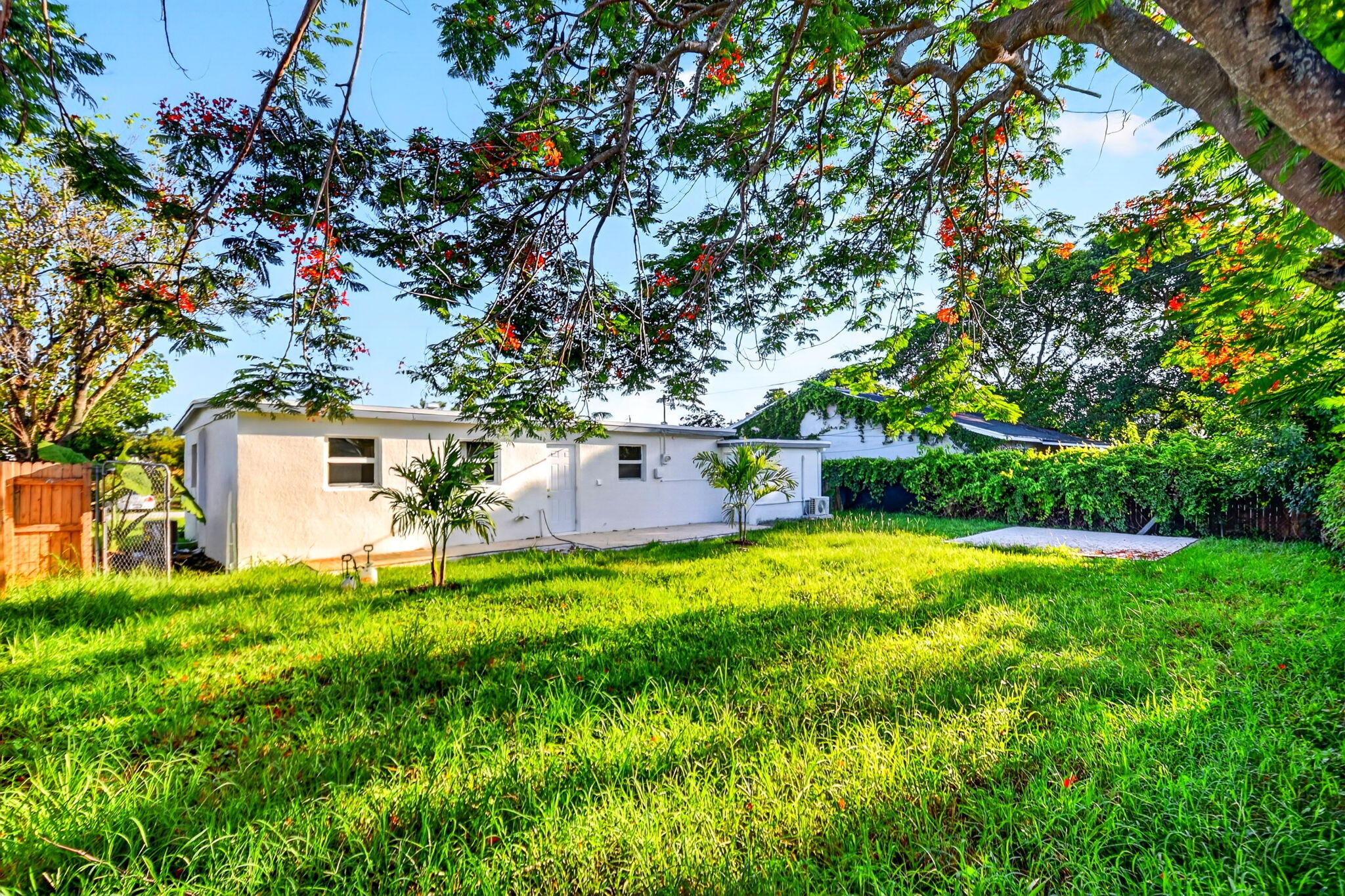 SEMINOLE MANOR 2 - Residential