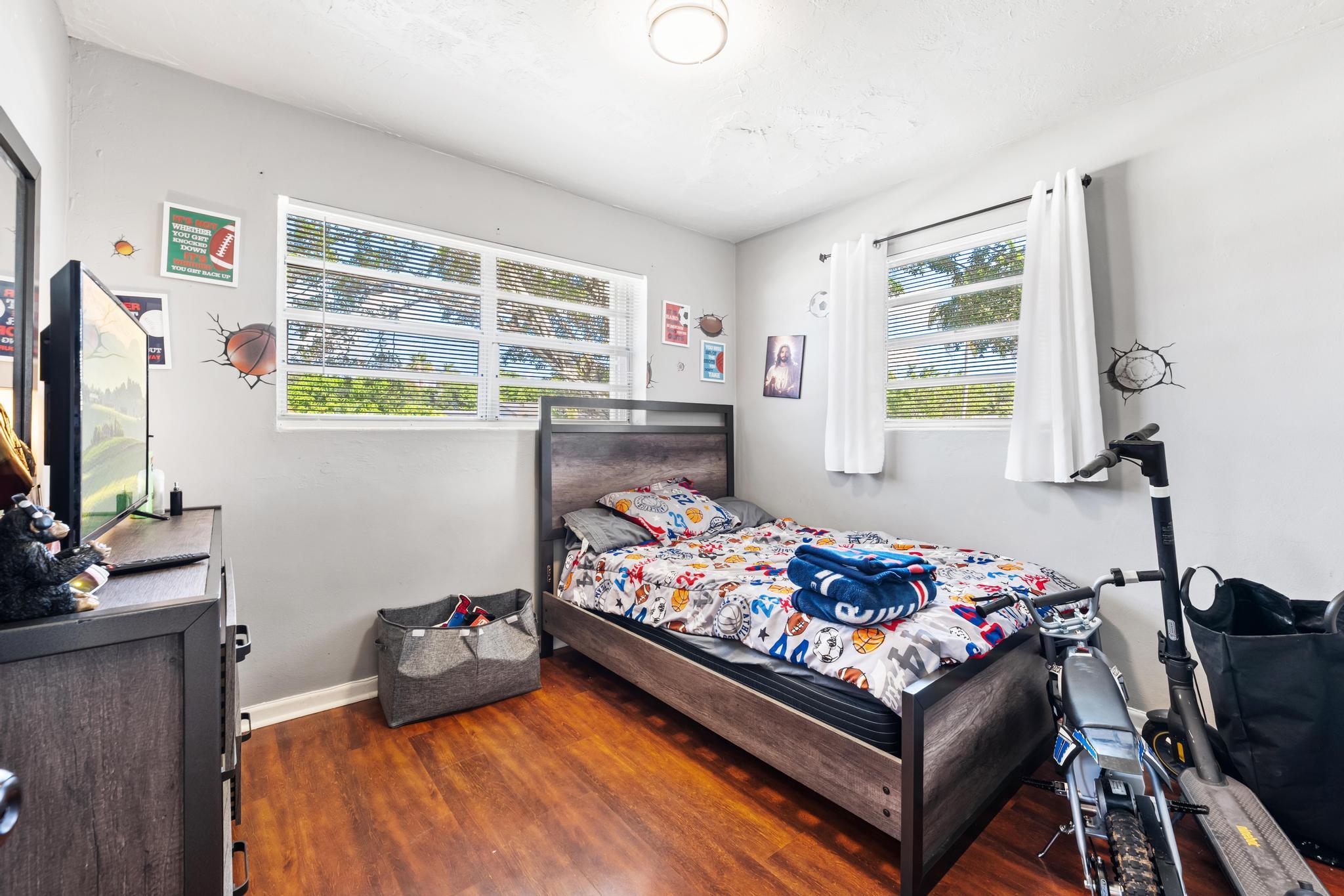 PALM SPRINGS VILLAGE PL 3 IN - Residential