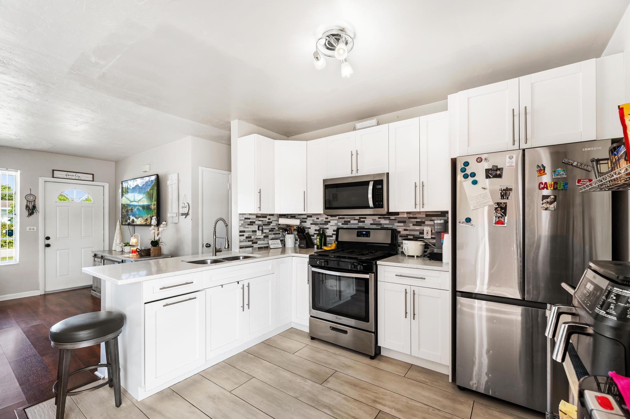PALM SPRINGS VILLAGE PL 3 IN - Residential