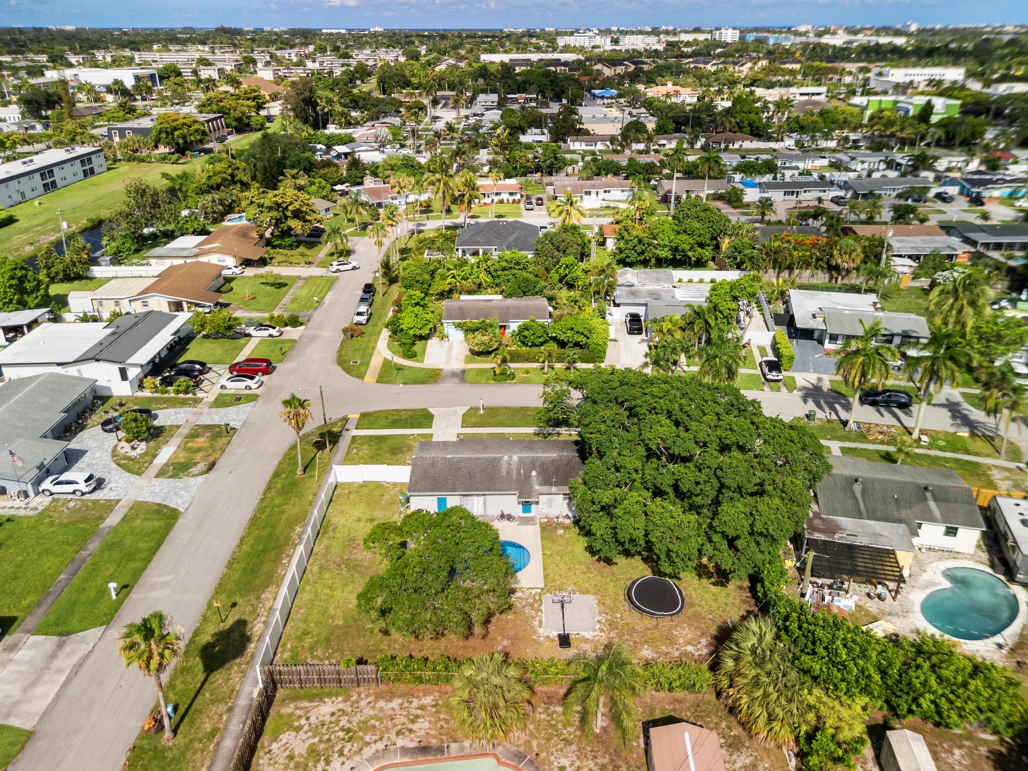 PALM SPRINGS VILLAGE PL 3 IN - Residential