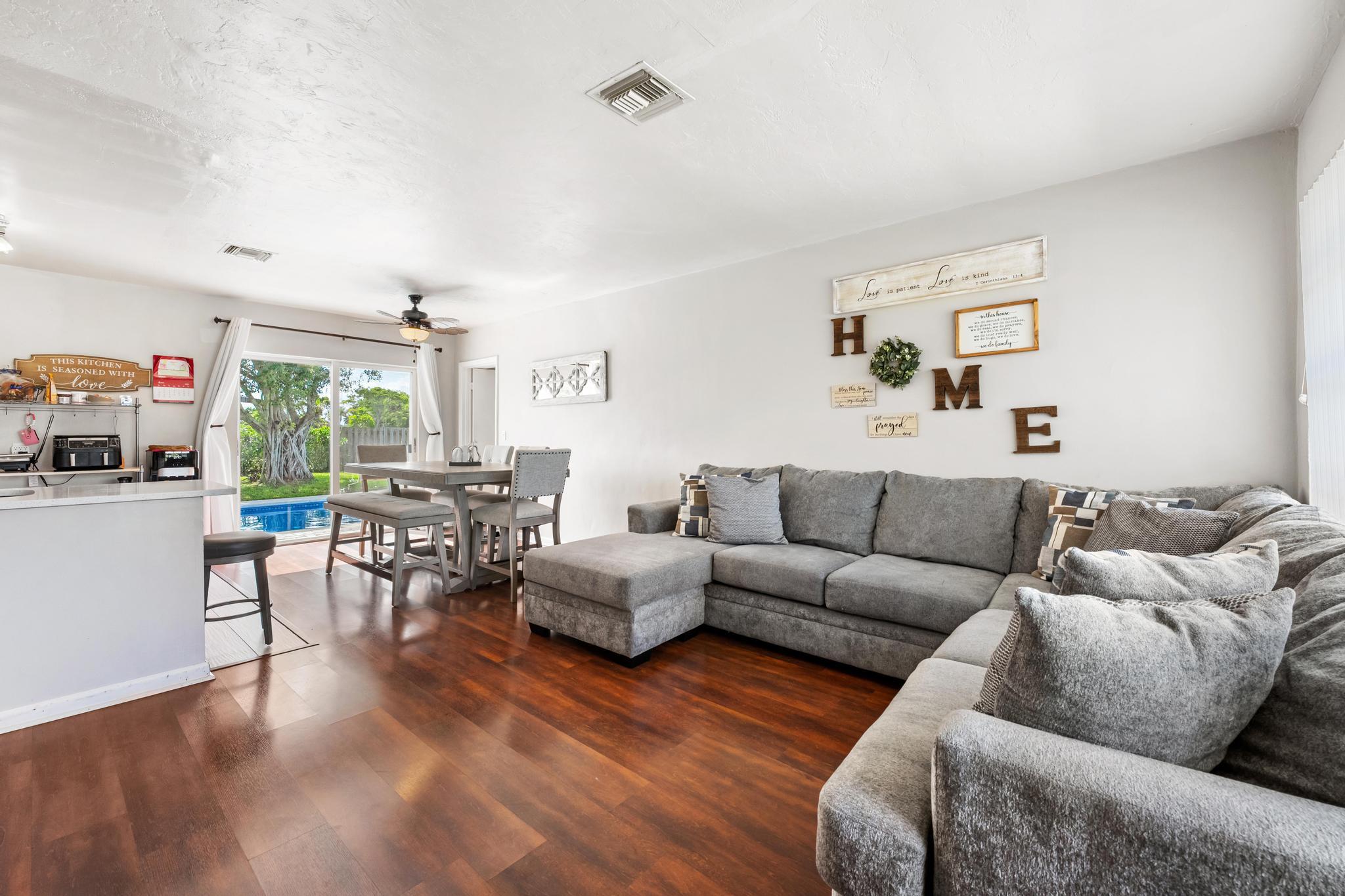 PALM SPRINGS VILLAGE PL 3 IN - Residential