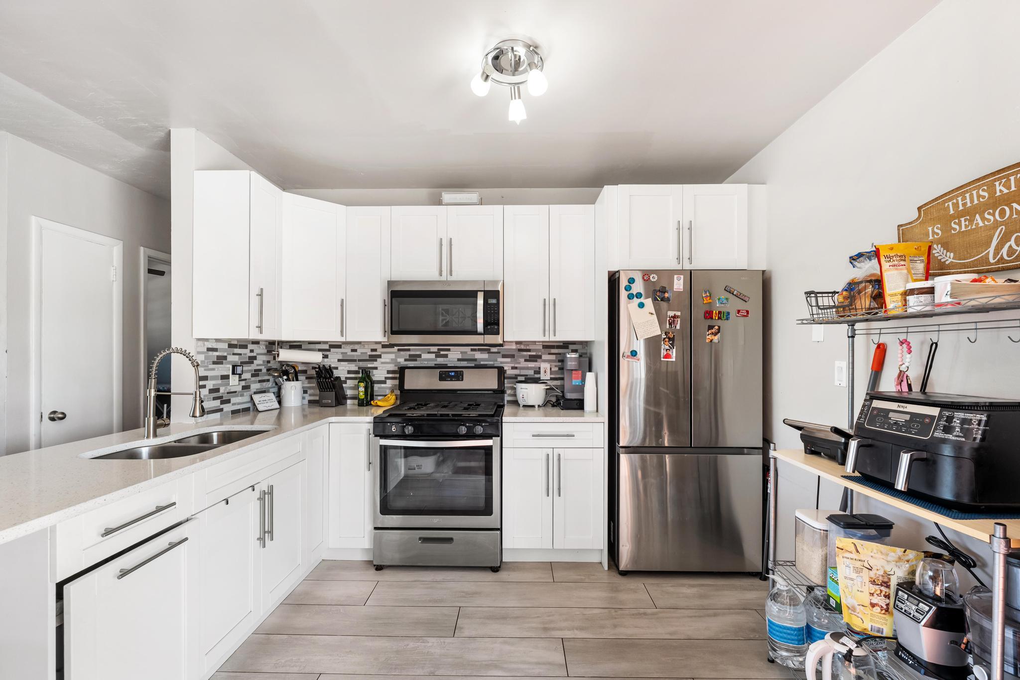 PALM SPRINGS VILLAGE PL 3 IN - Residential