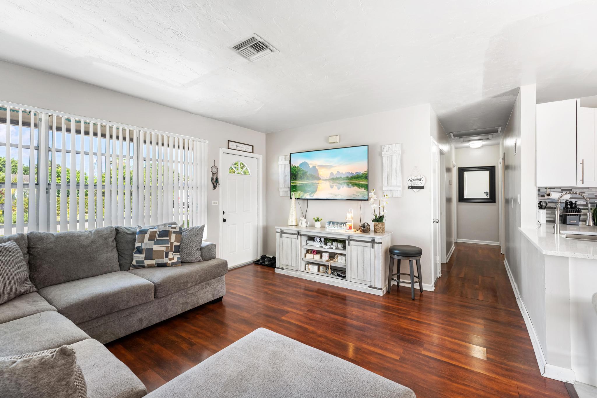 PALM SPRINGS VILLAGE PL 3 IN - Residential