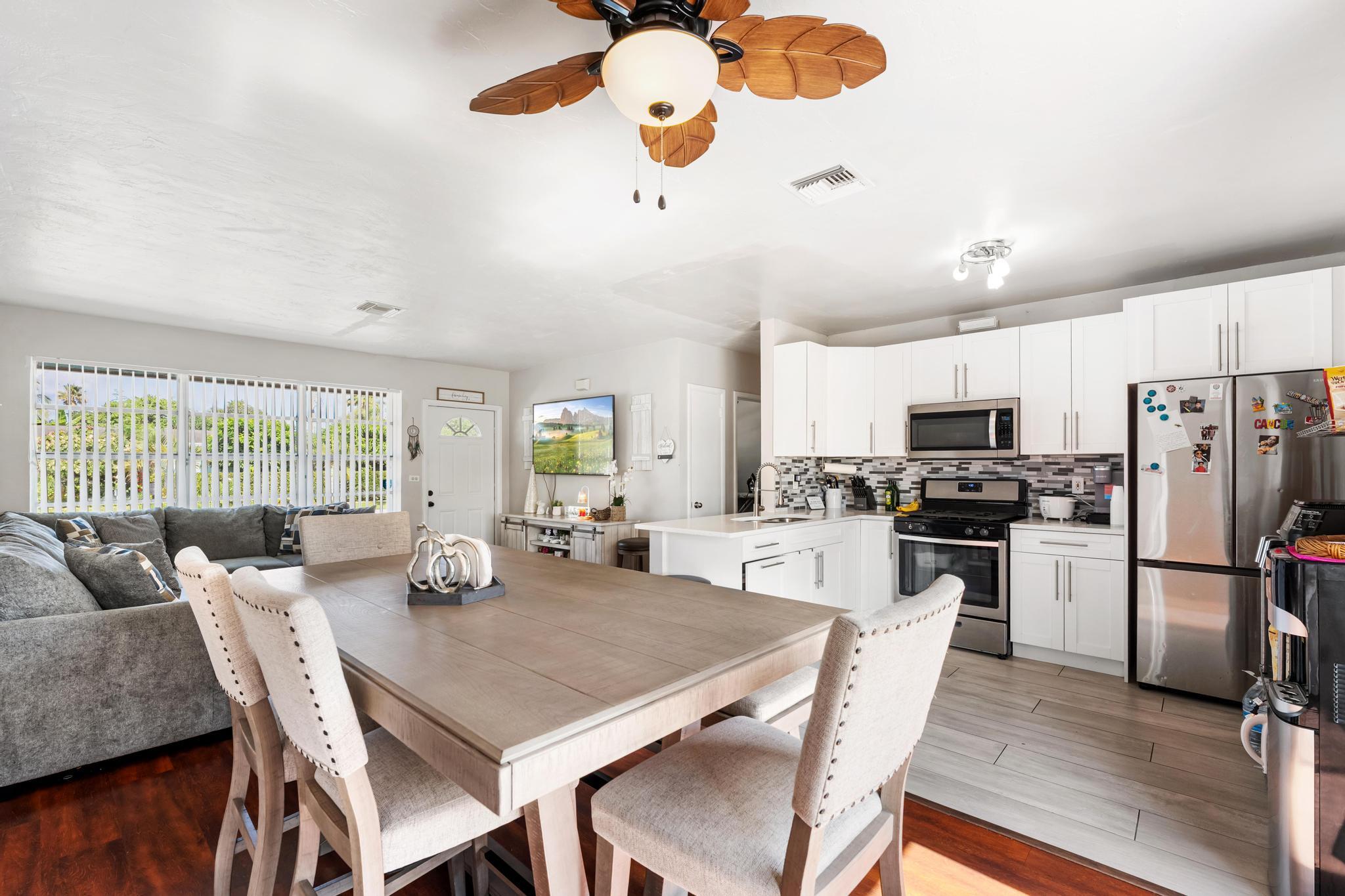 PALM SPRINGS VILLAGE PL 3 IN - Residential