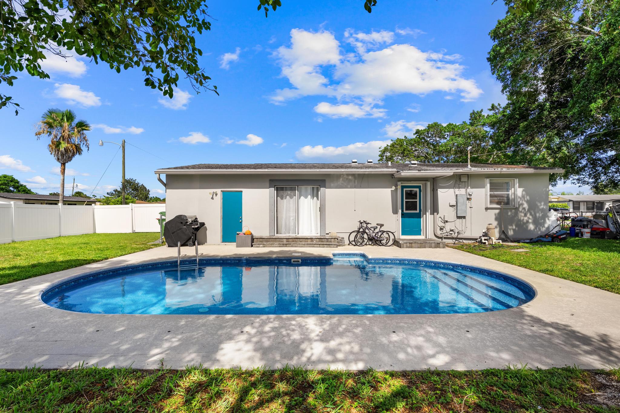 PALM SPRINGS VILLAGE PL 3 IN - Residential