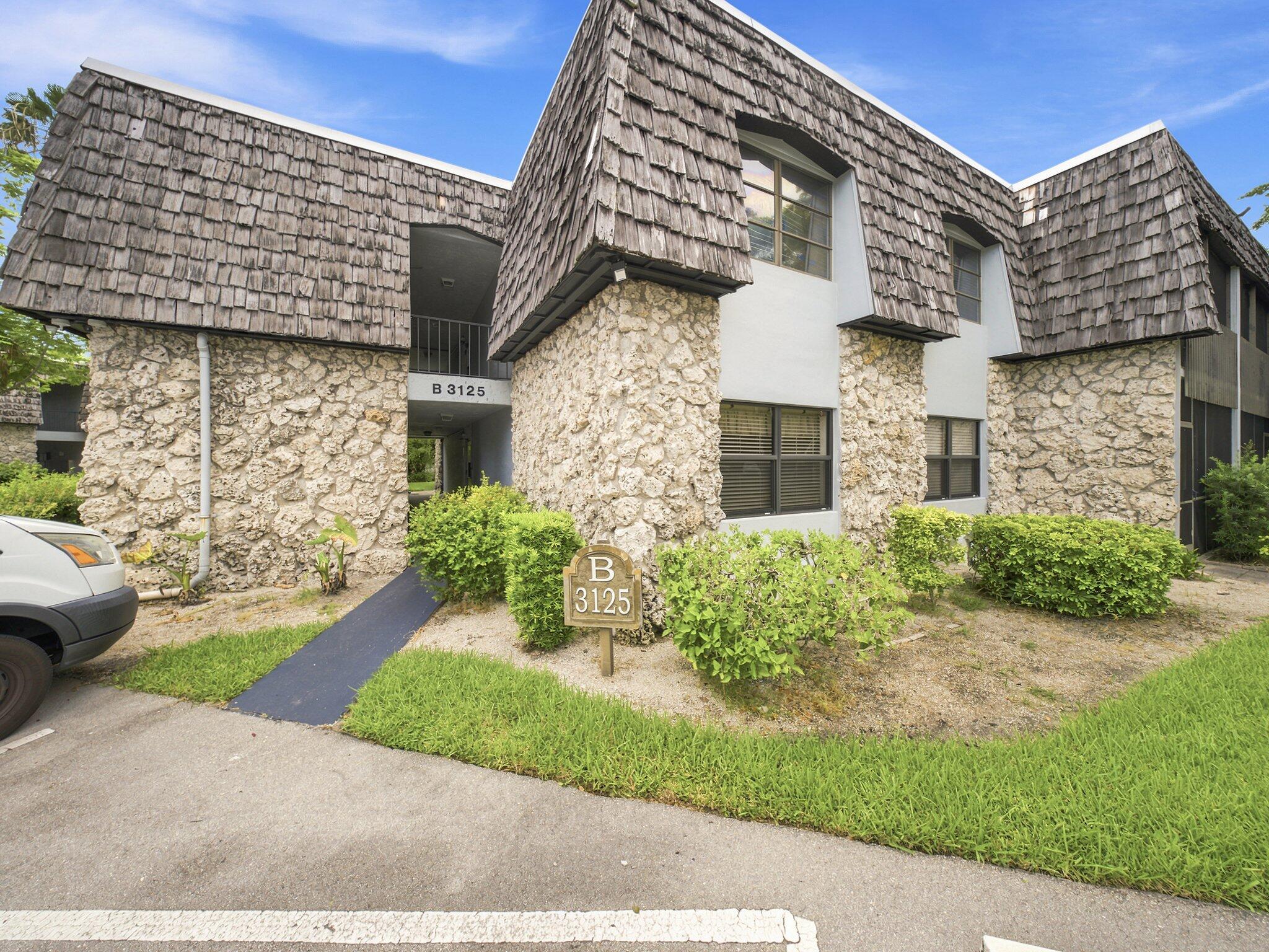 OAKLAND SHORES CONDOMINIUM 1 - Residential Lease