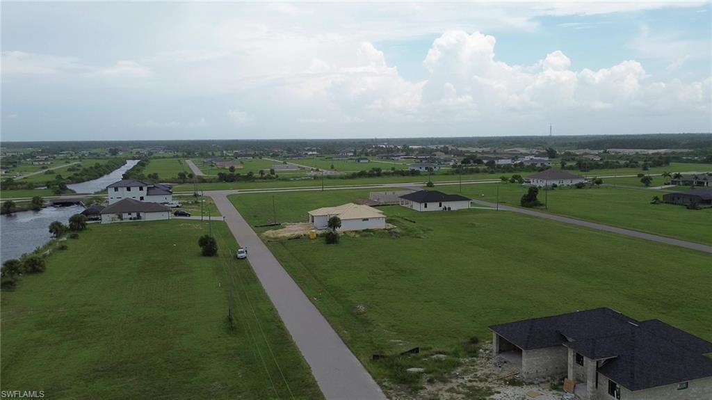 CAPE CORAL - Land